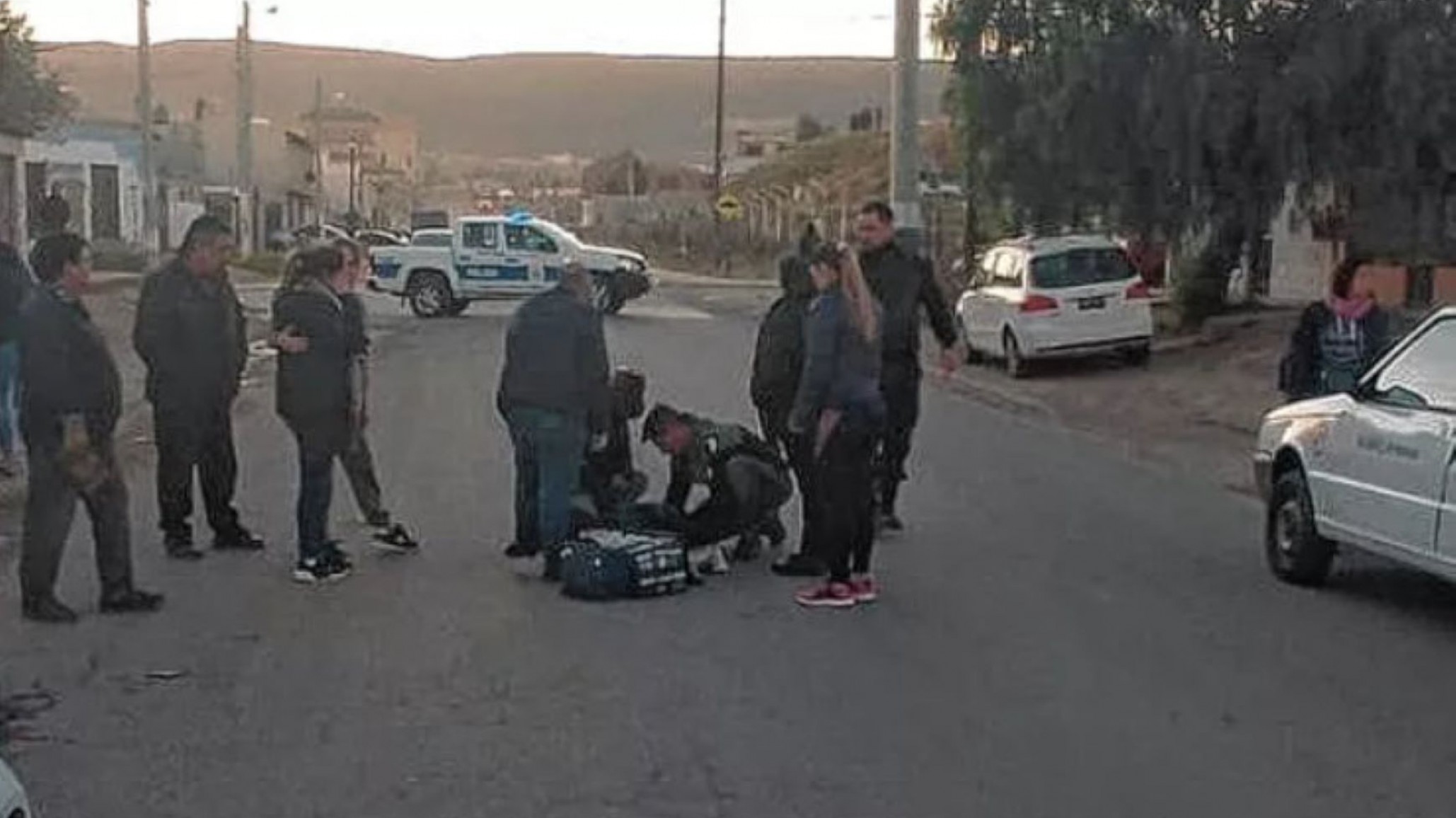 Adolescente fue embestida por un automóvil y quedó herida