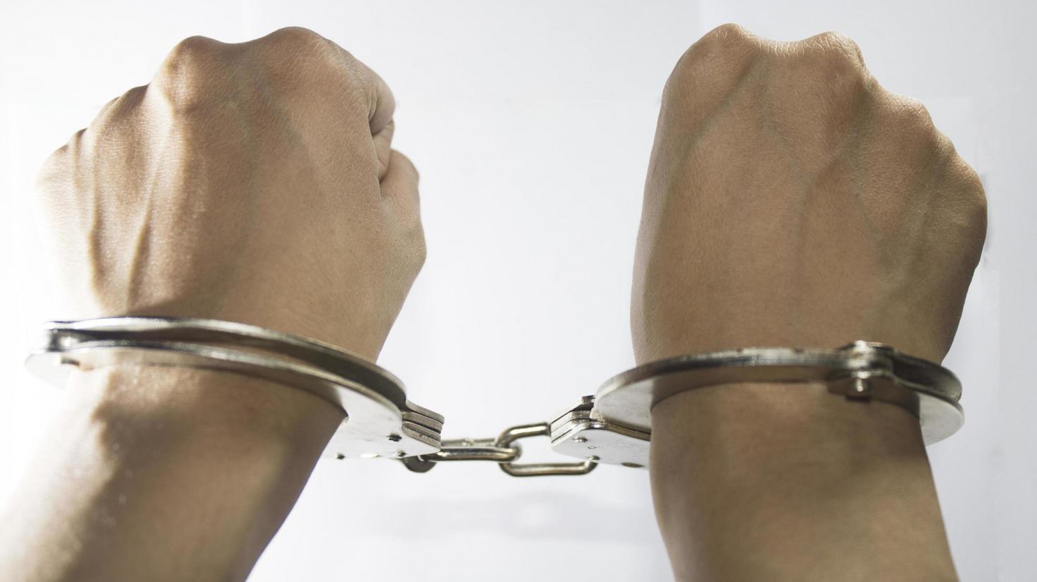 Fue a la casa de su ex pareja, tenía una orden judicial y terminó detenido