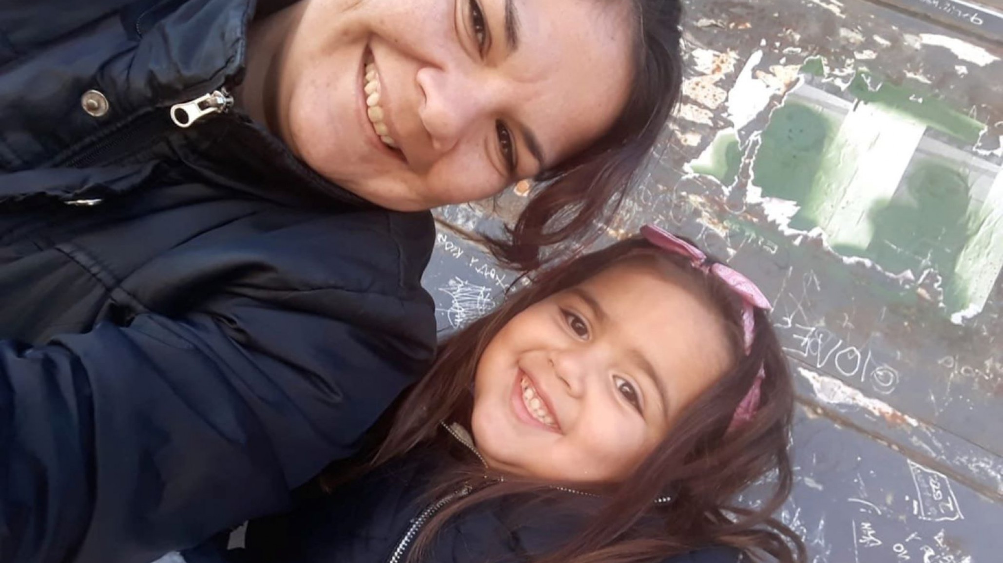 En Madryn buscan a una mujer y su hija de Santa Fe