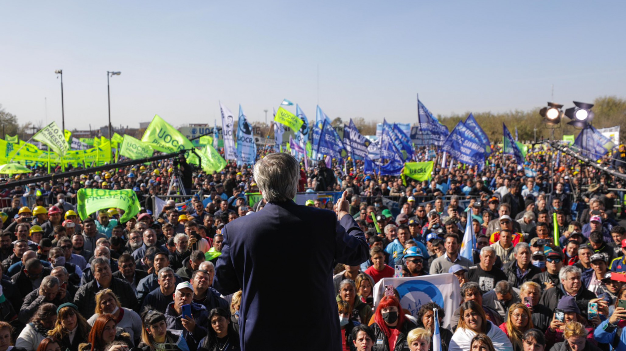 Alberto Fernández: “Recuperemos el salario de una vez y para siempre”