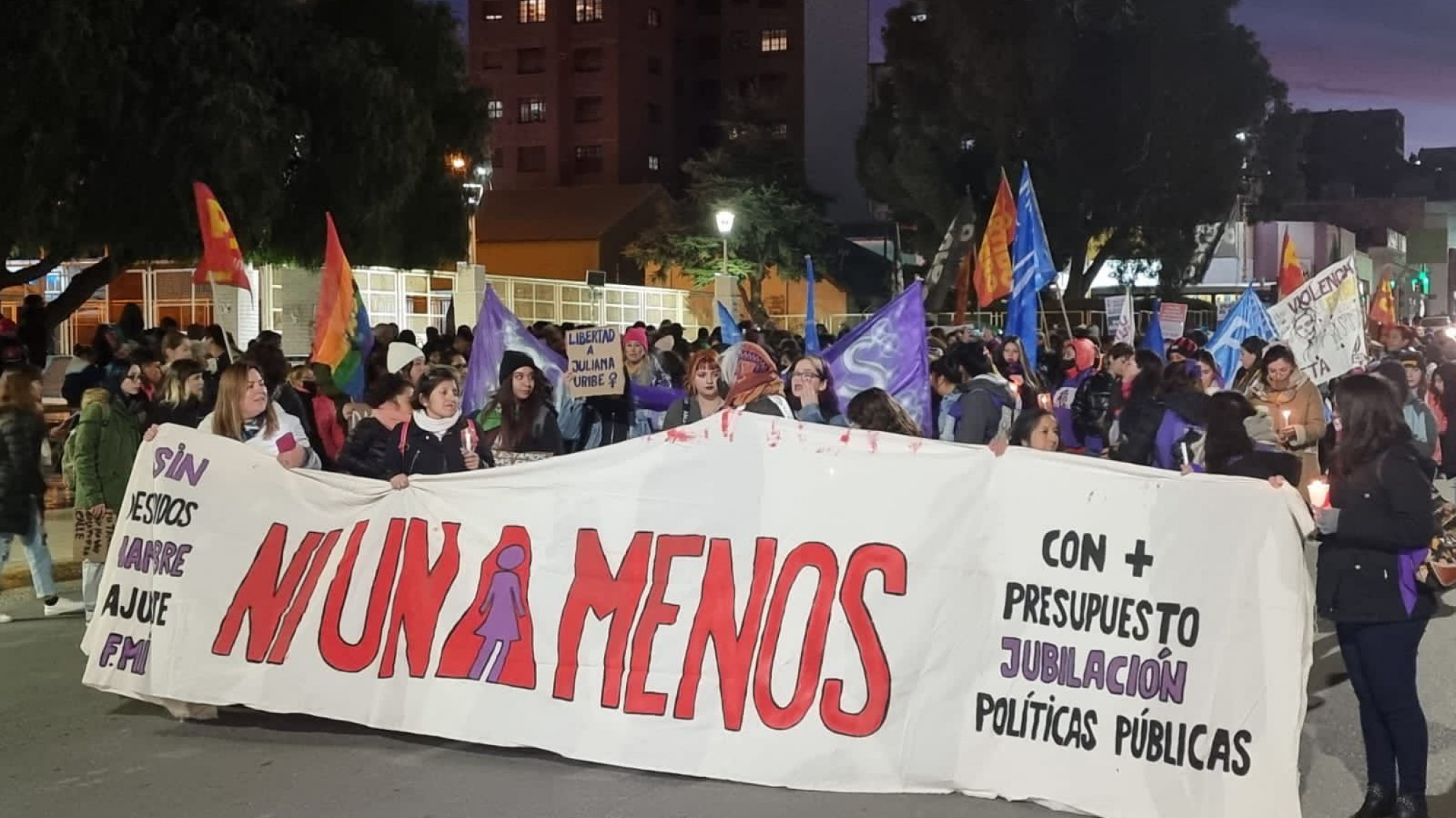 Miles de mujeres se movilizaron en Comodoro por el Ni Una Menos