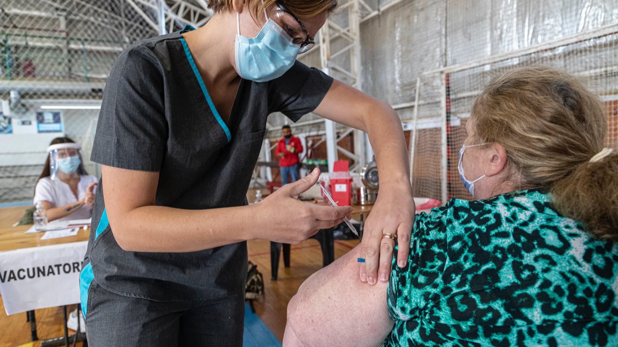 Habrá jornadas extendidas de vacunación en Comodoro