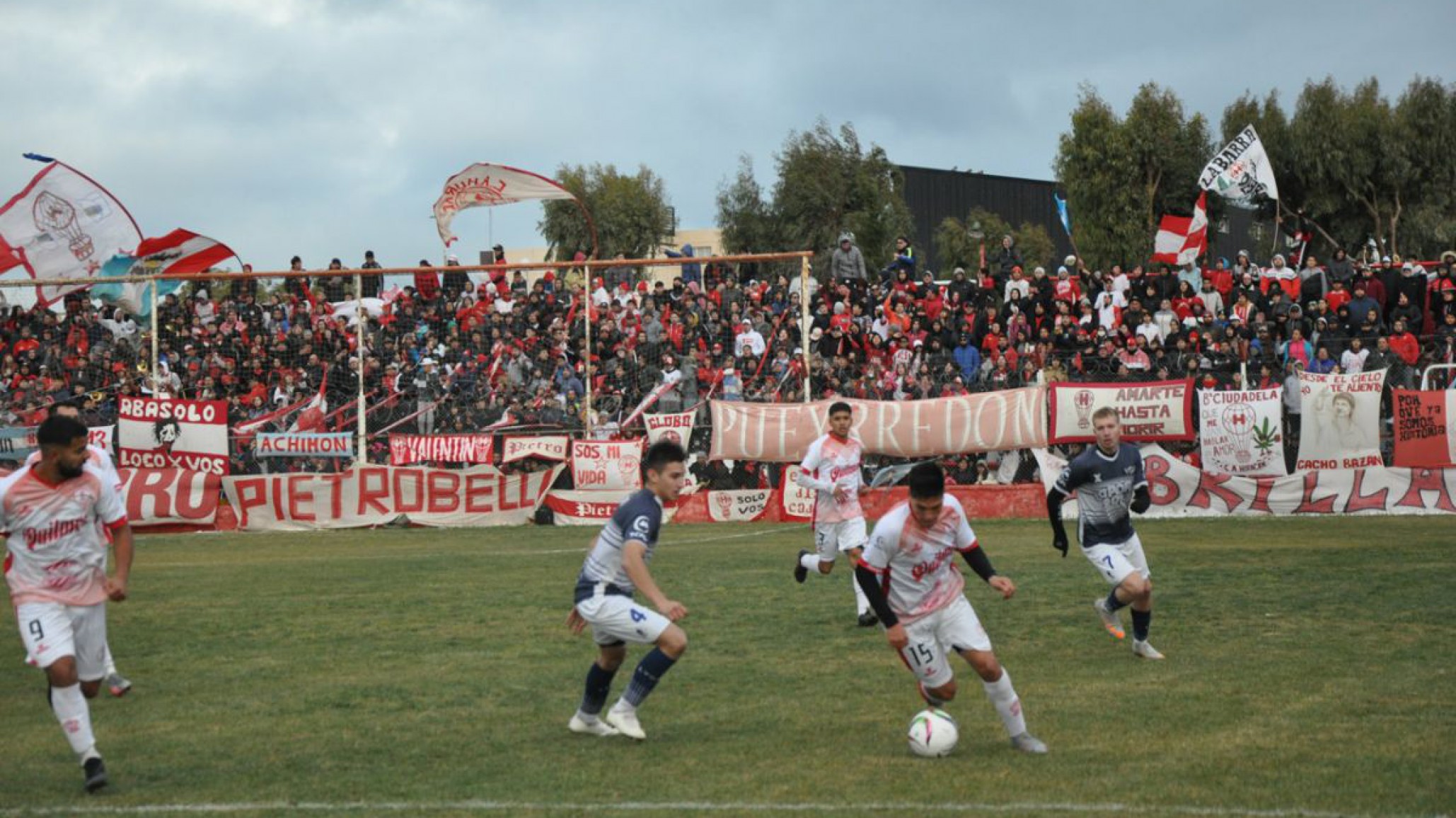 Huracán ganó el clásico y es puntero junto a la C.A.I.