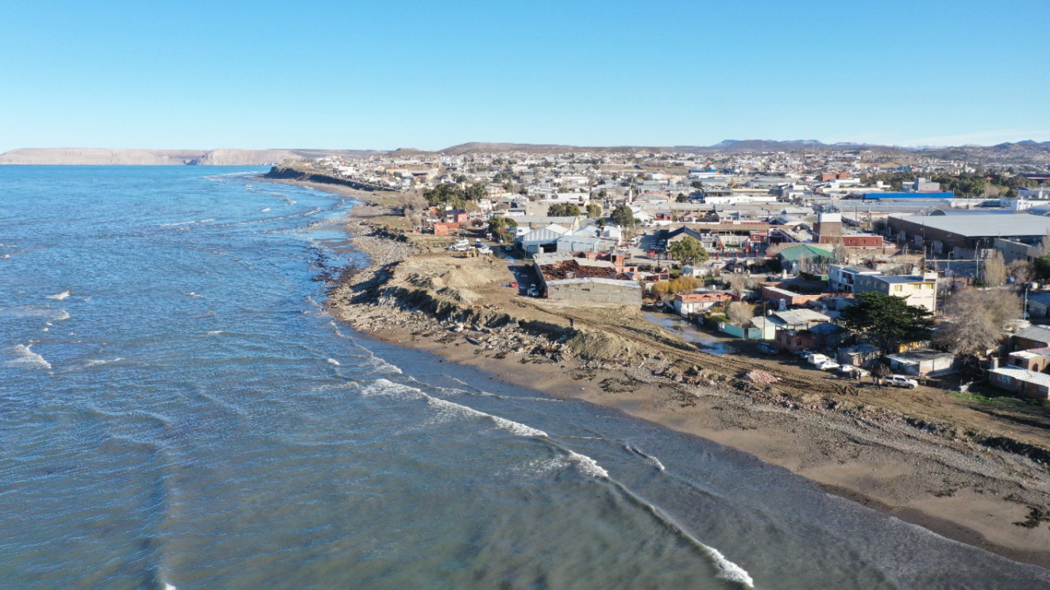 Luque: “estamos desarrollando tareas de recuperación de sectores del barrio Stella Maris”