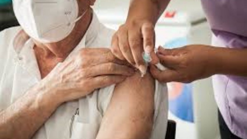 El Gobierno desmiente que perjudique la salida de la OMS: "La compra de insumos estratégicos y vacunas será incluso a menor costo"