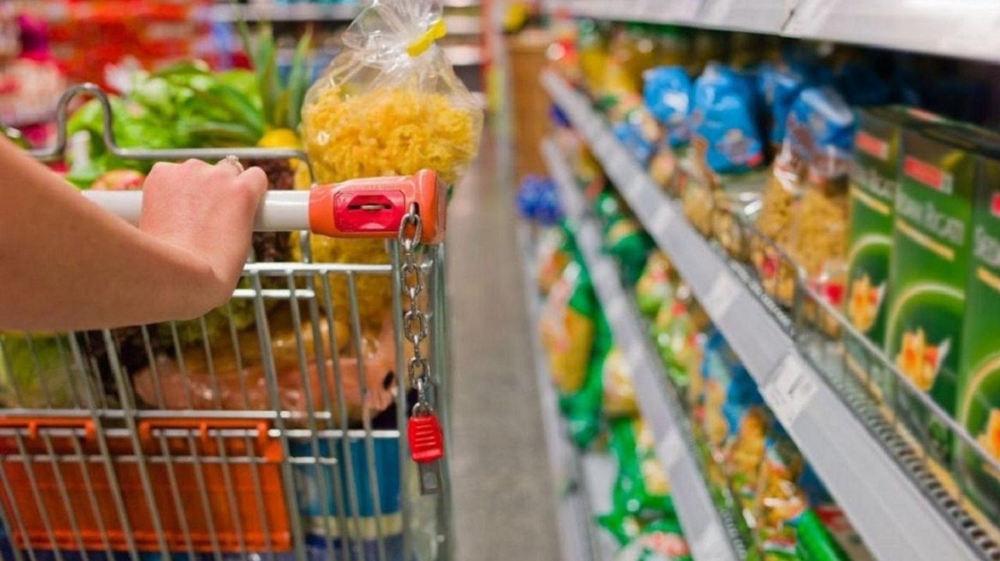 La canasta básica en Comodoro alcanza los 536 mil pesos: "El 80% se va en alimentos esenciales"