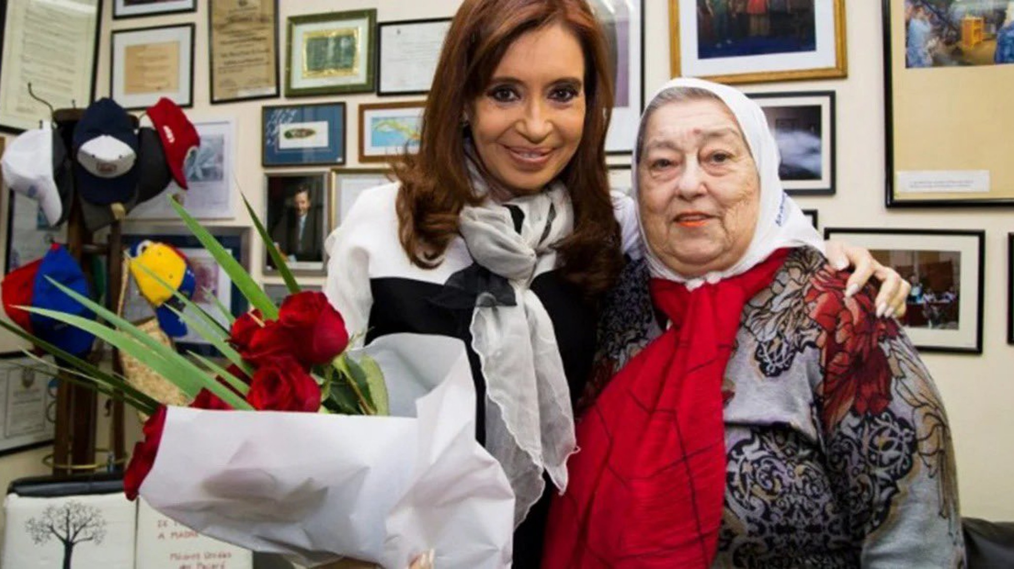 Cristina despidió a Hebe : ?Dios te llamó el día de la Soberanía Nacional”