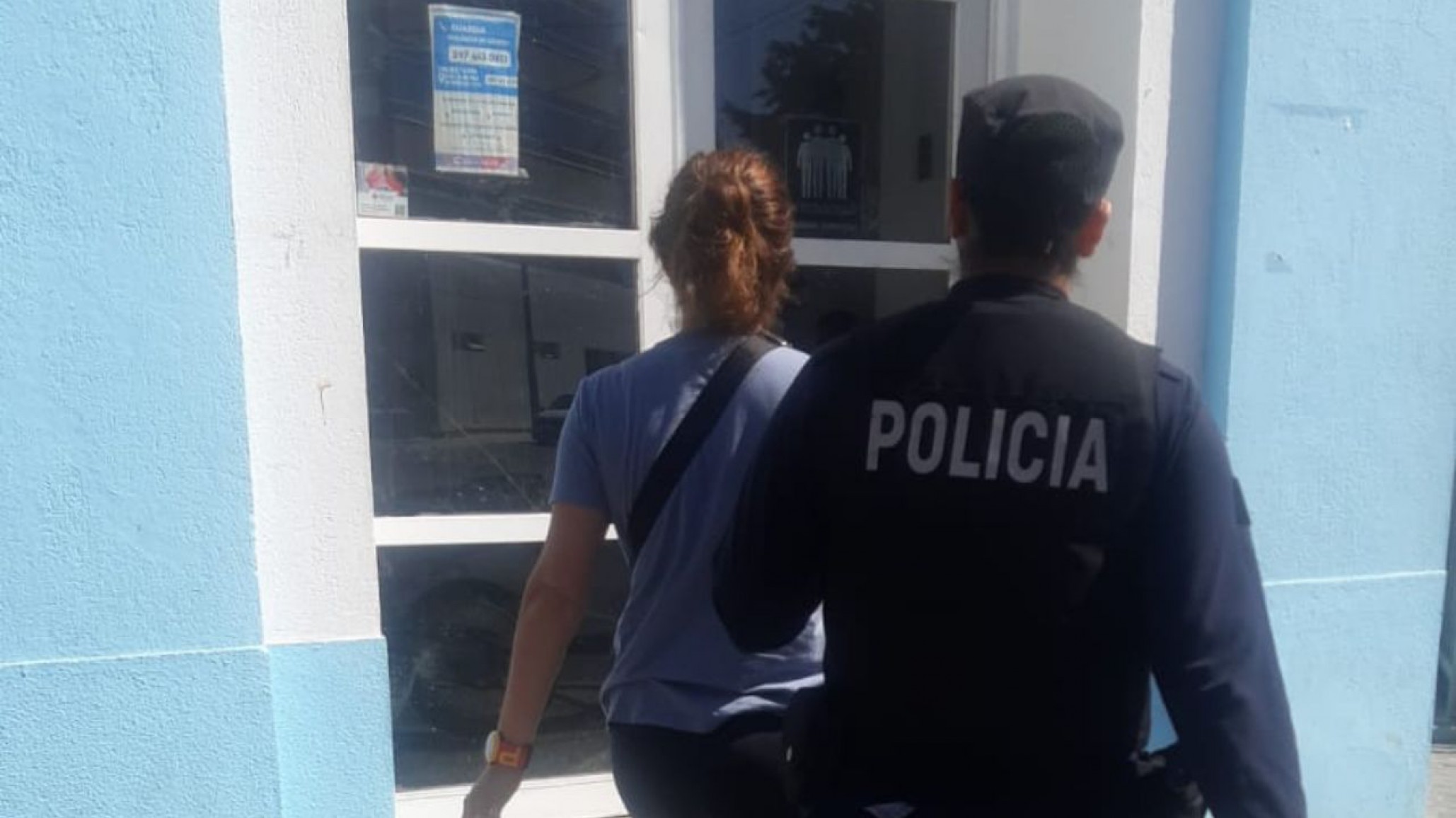 Insólito arrebato en pleno centro: una mujer le sacó a la fuerza los lentes de sol a otra
