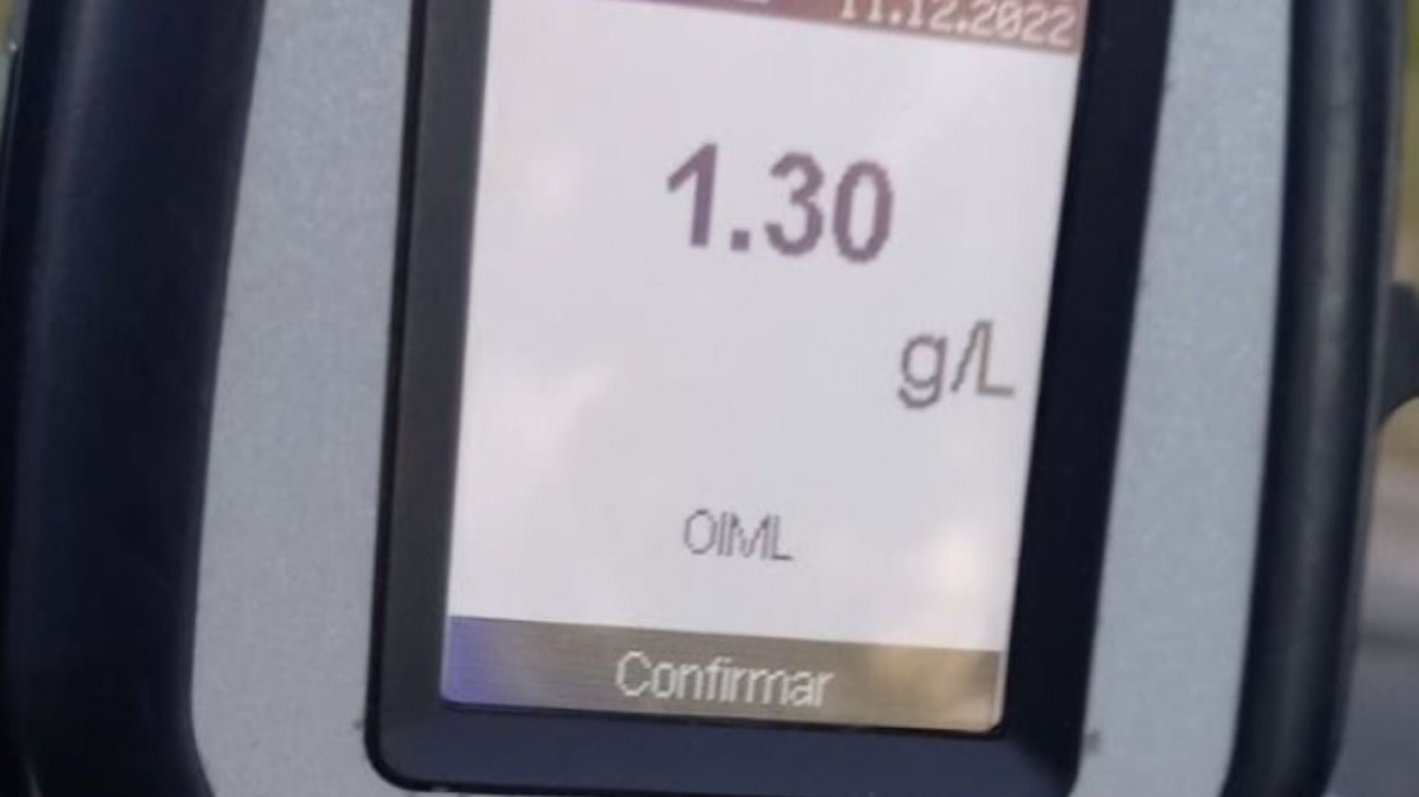 Ebrio hacía maniobras peligrosas con su auto y tenía 1.35 g/l de alcohol en sangre