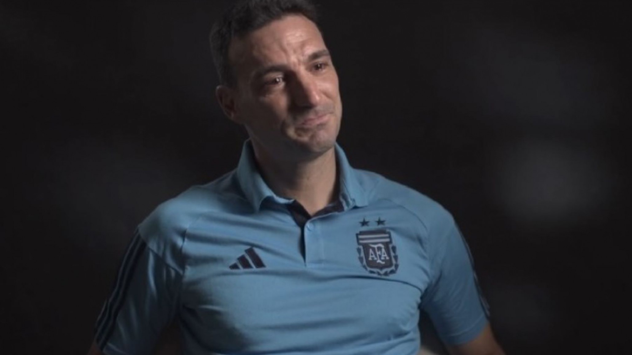 Lionel Scaloni emocionado “acá se juega por el honor, no por el dinero”