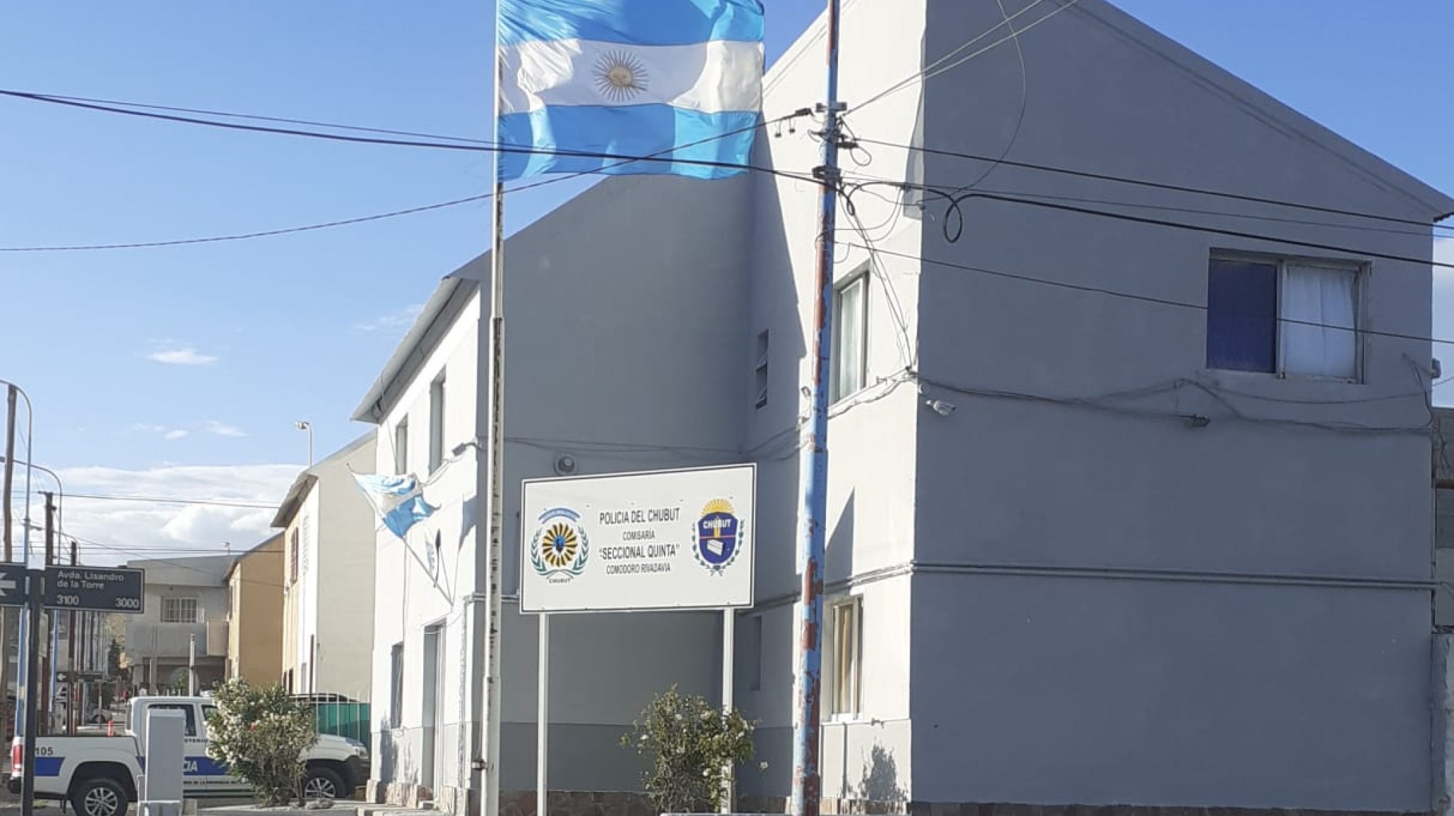 Fue a la comisaría por una consulta y quedó detenido