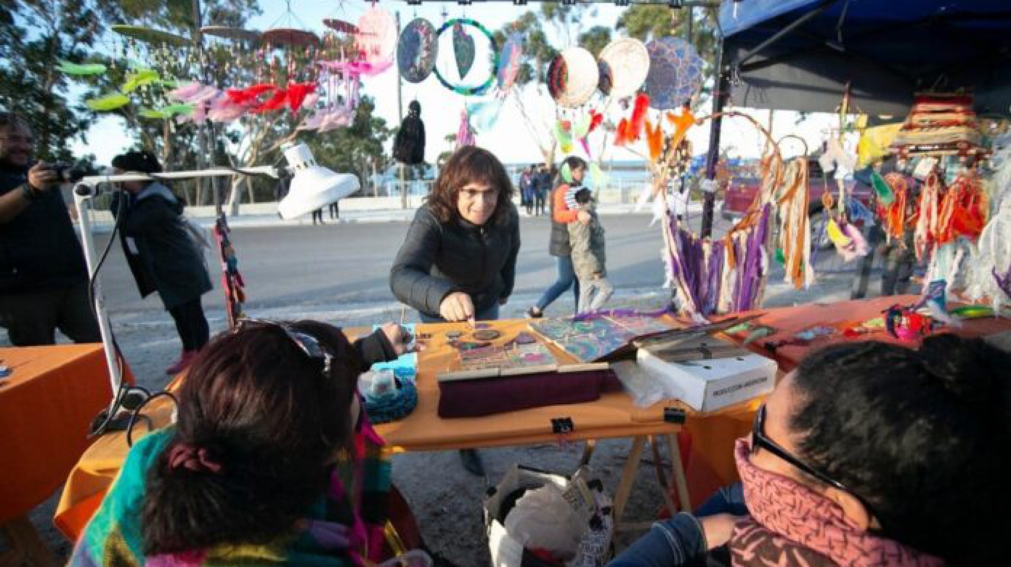 Este sábado y domingo se lleva a cabo la Feria de artesanos y diseñadores en el Centro Cultural