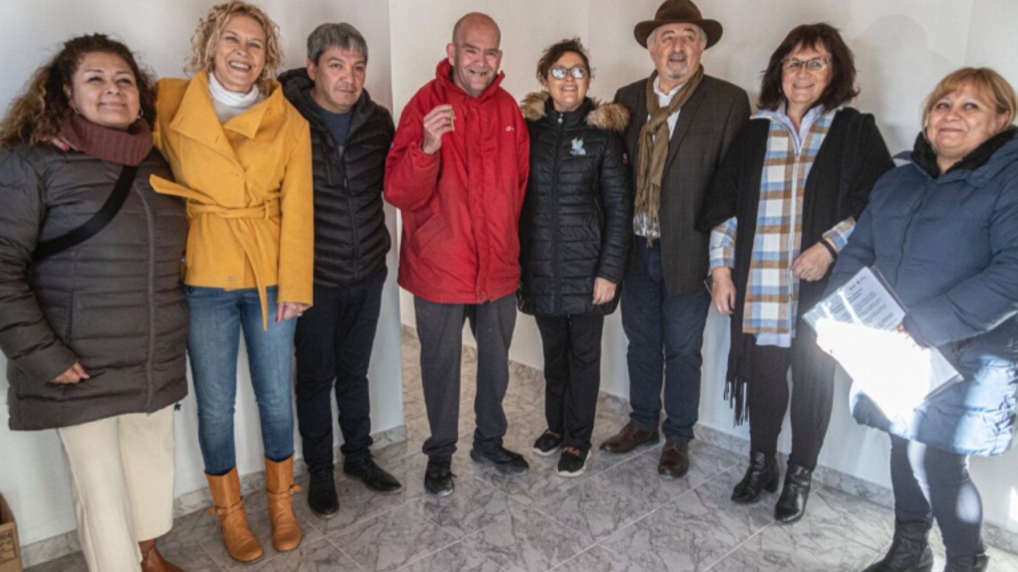 Municipio avanza con el plan de viviendas sociales: entregaron una casa a deportista con discapacidad