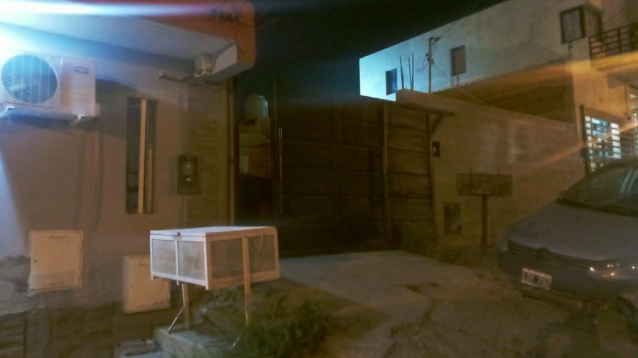 Un ladrón entró a una casa mientras el dueño dormía