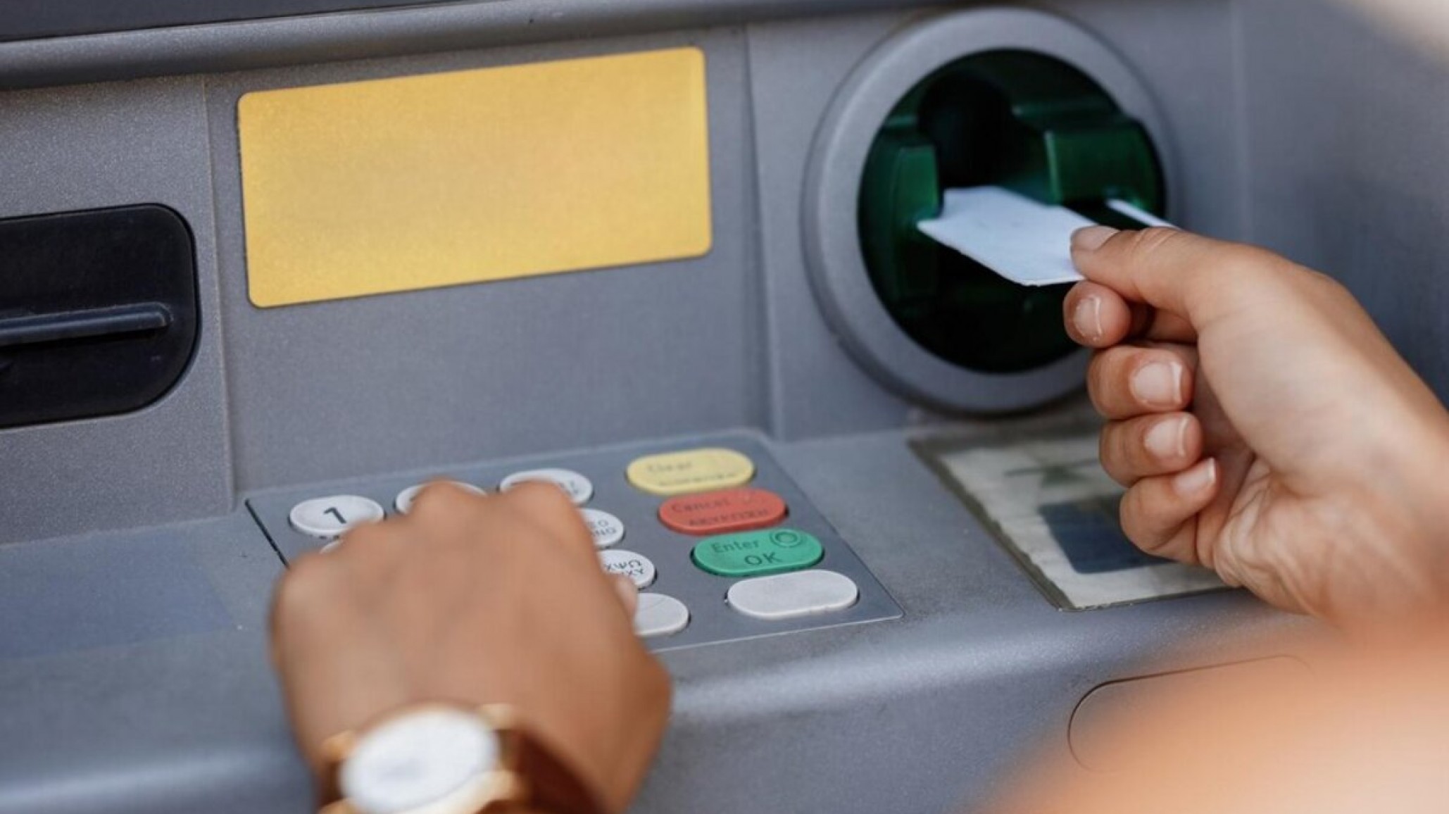 Ball: "aún no podemos juntar la plata para el aguinaldo"