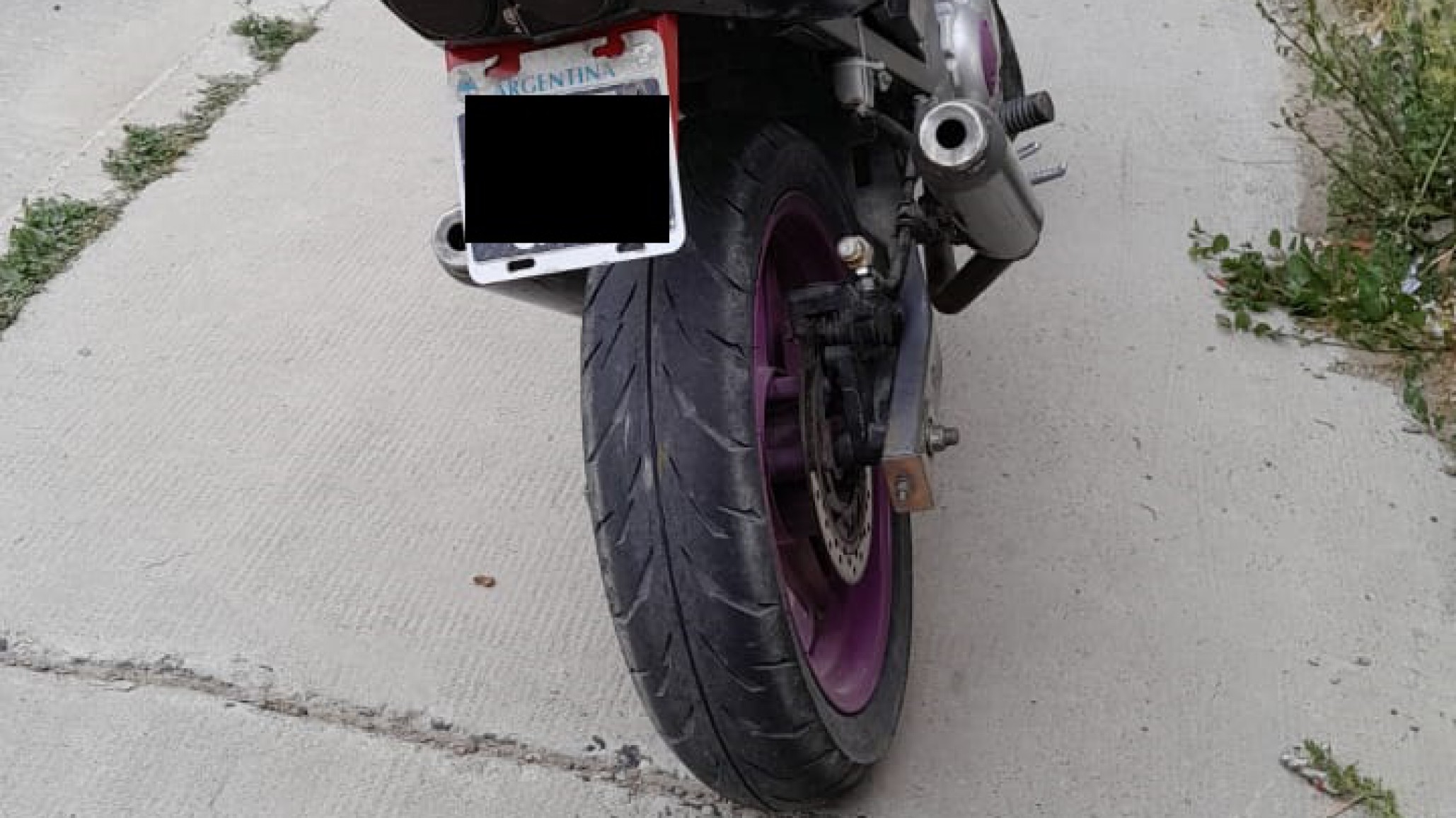 Una joven atropelló con la motocicleta a una señora de 41 años