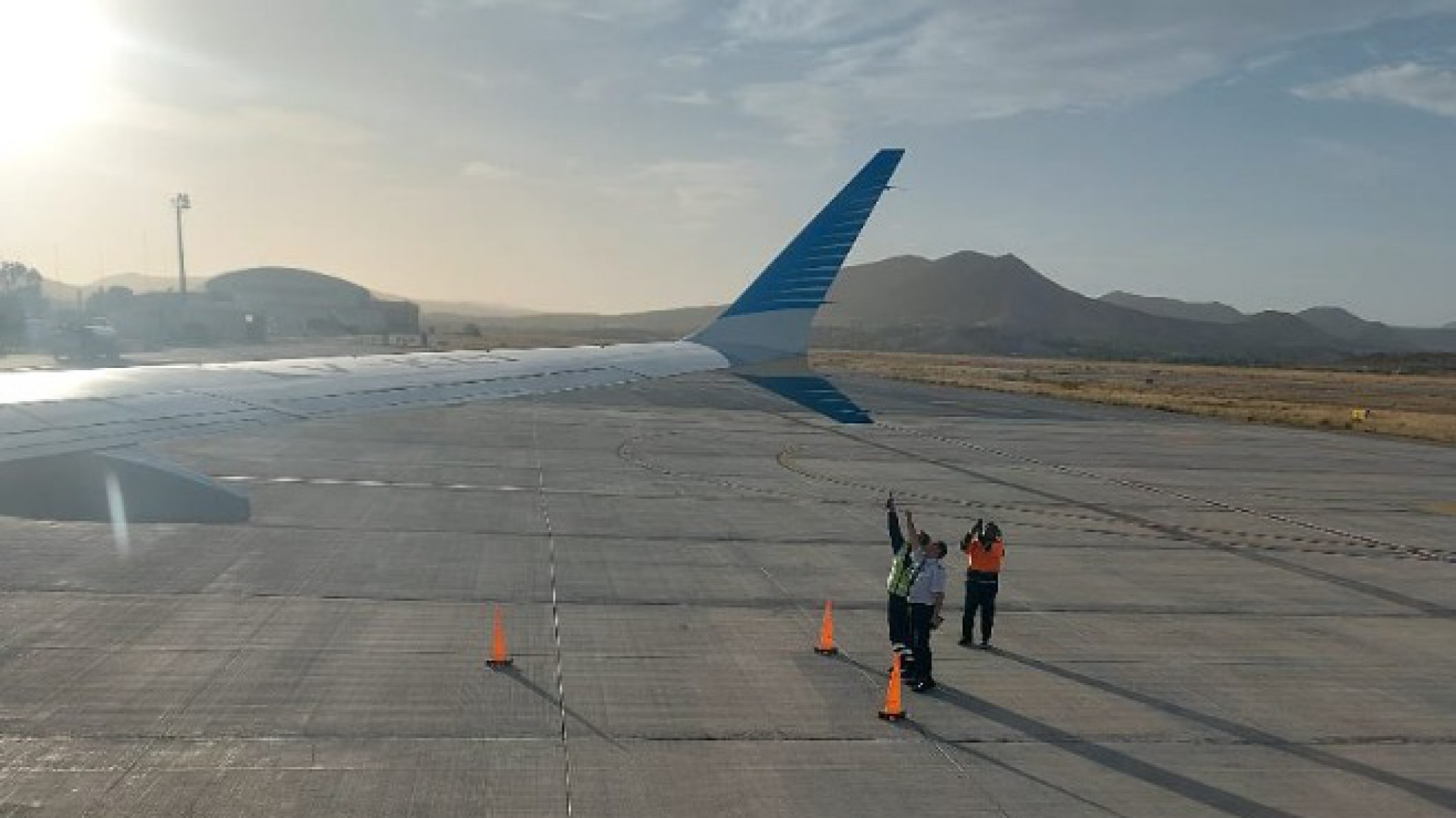 Aterradora odisea en el cielo: un rayo golpeó un avión que iba rumbo a Comodoro
