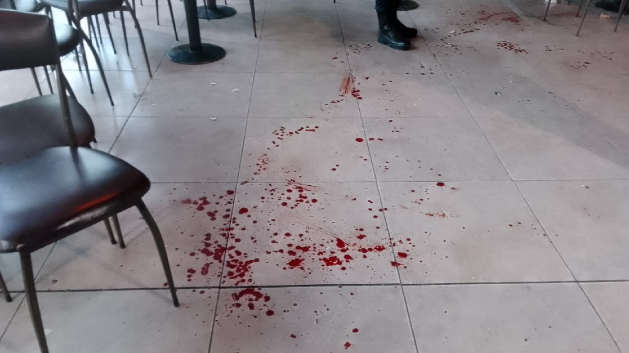 Violencia en el boliche: Le lanzó un vaso y lo cortó "a la altura de la yugular"