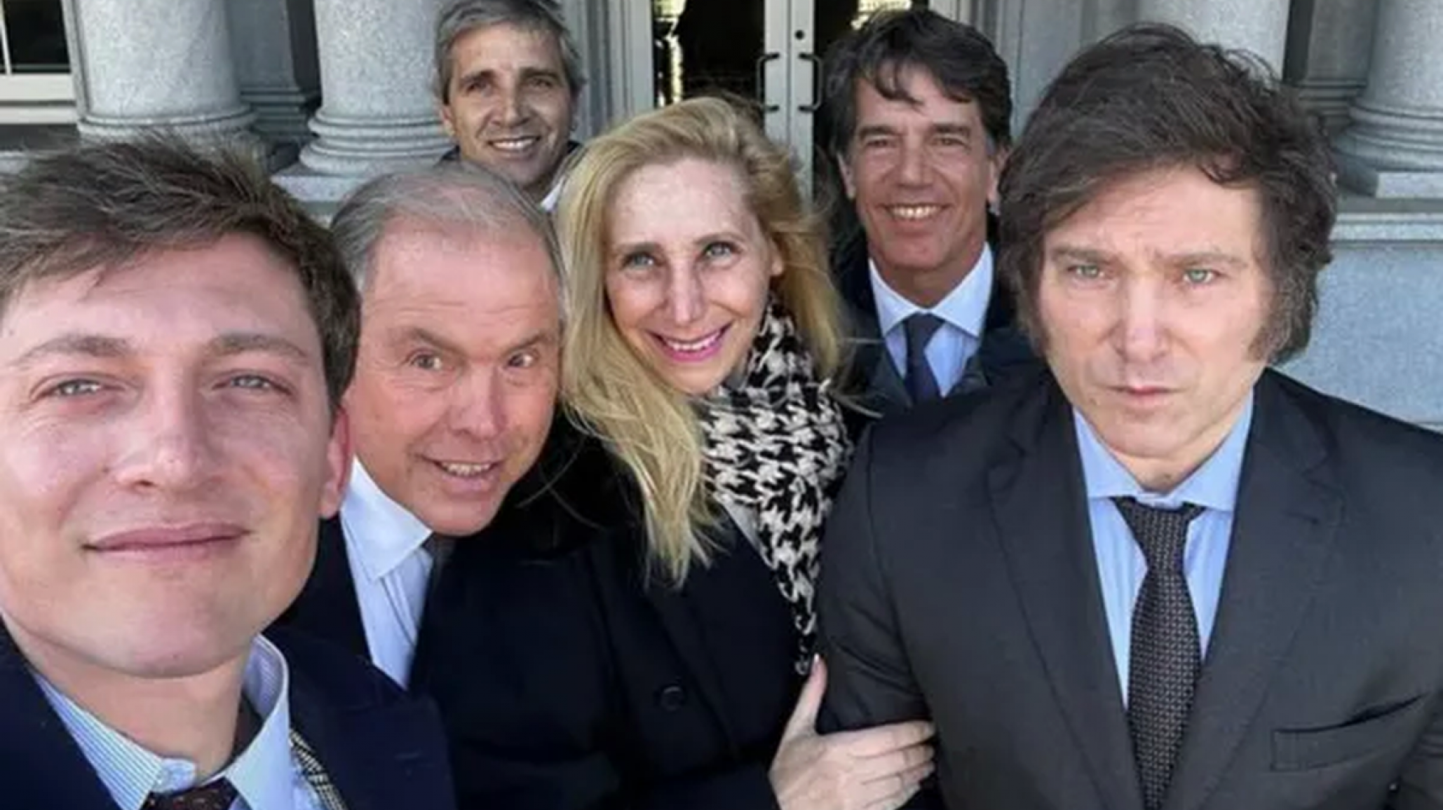 Los funcionarios de Milei se reunieron para tratar las primeras urgencias