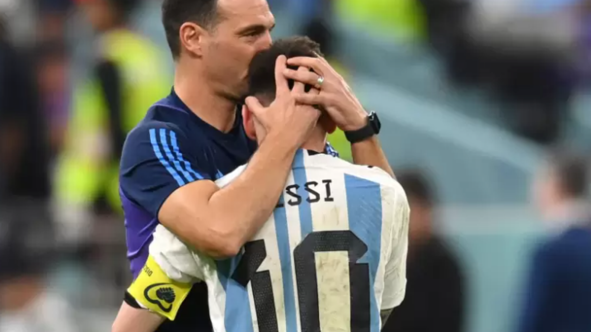 Un periodista reveló la verdad sobre el vínculo Messi-Scaloni