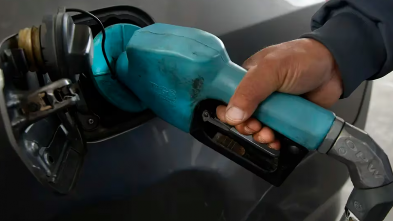 Advierten sobre un aumento del 25% en el precio de la nafta para febrero