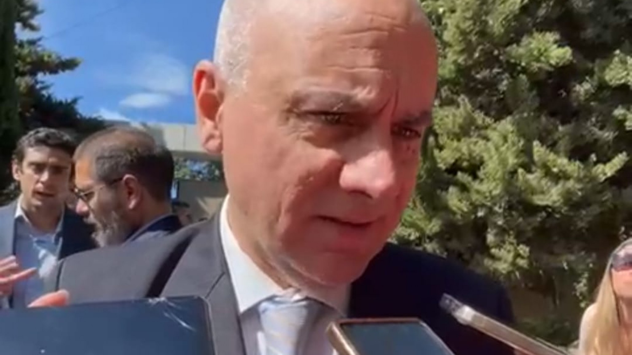 Bohe advirtió que las medidas implicarán que aumente la tarifa de colectivo y las boletas de luz y gas