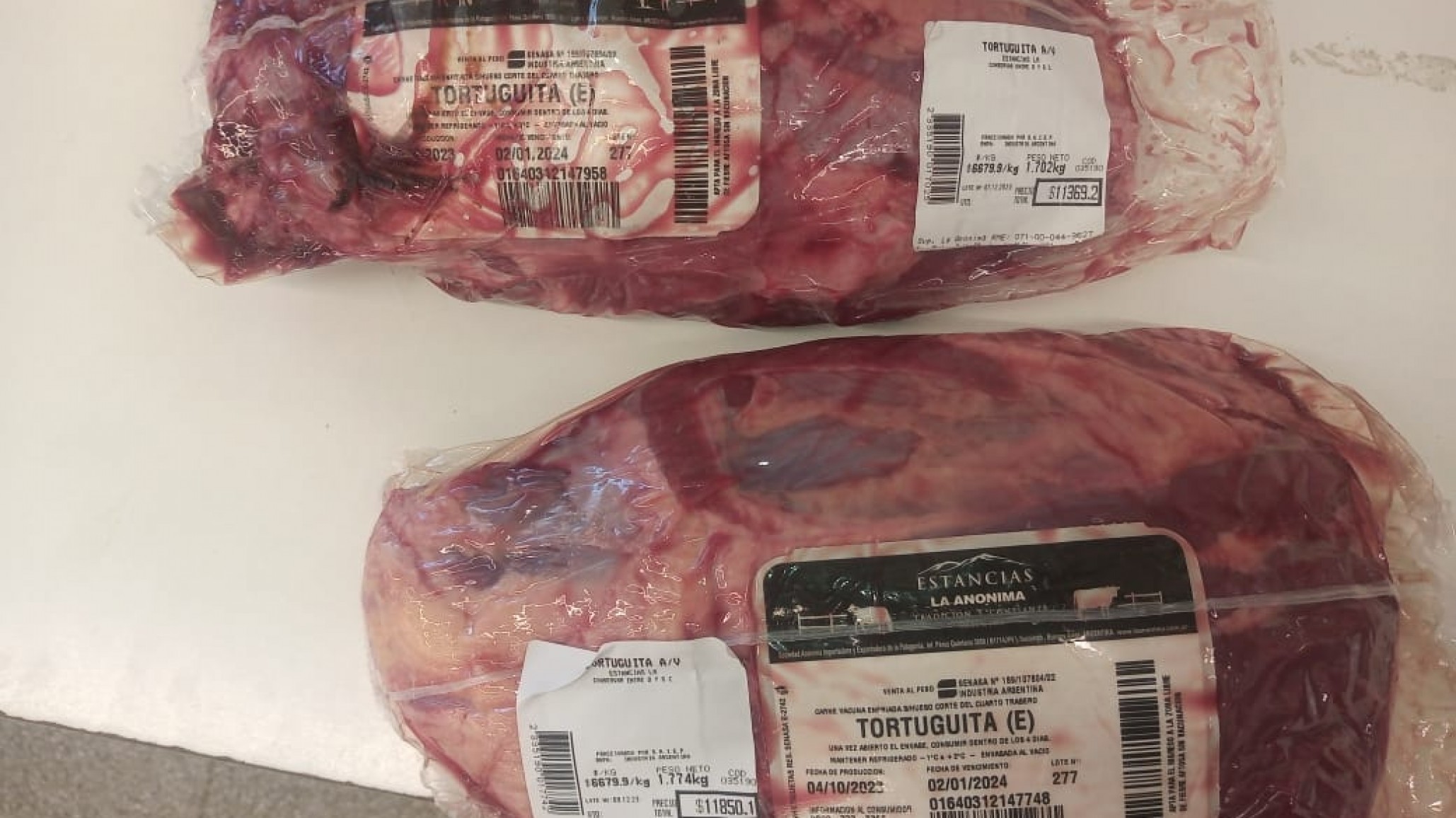 Detienen a un hombre por robar carne en un supermercado
