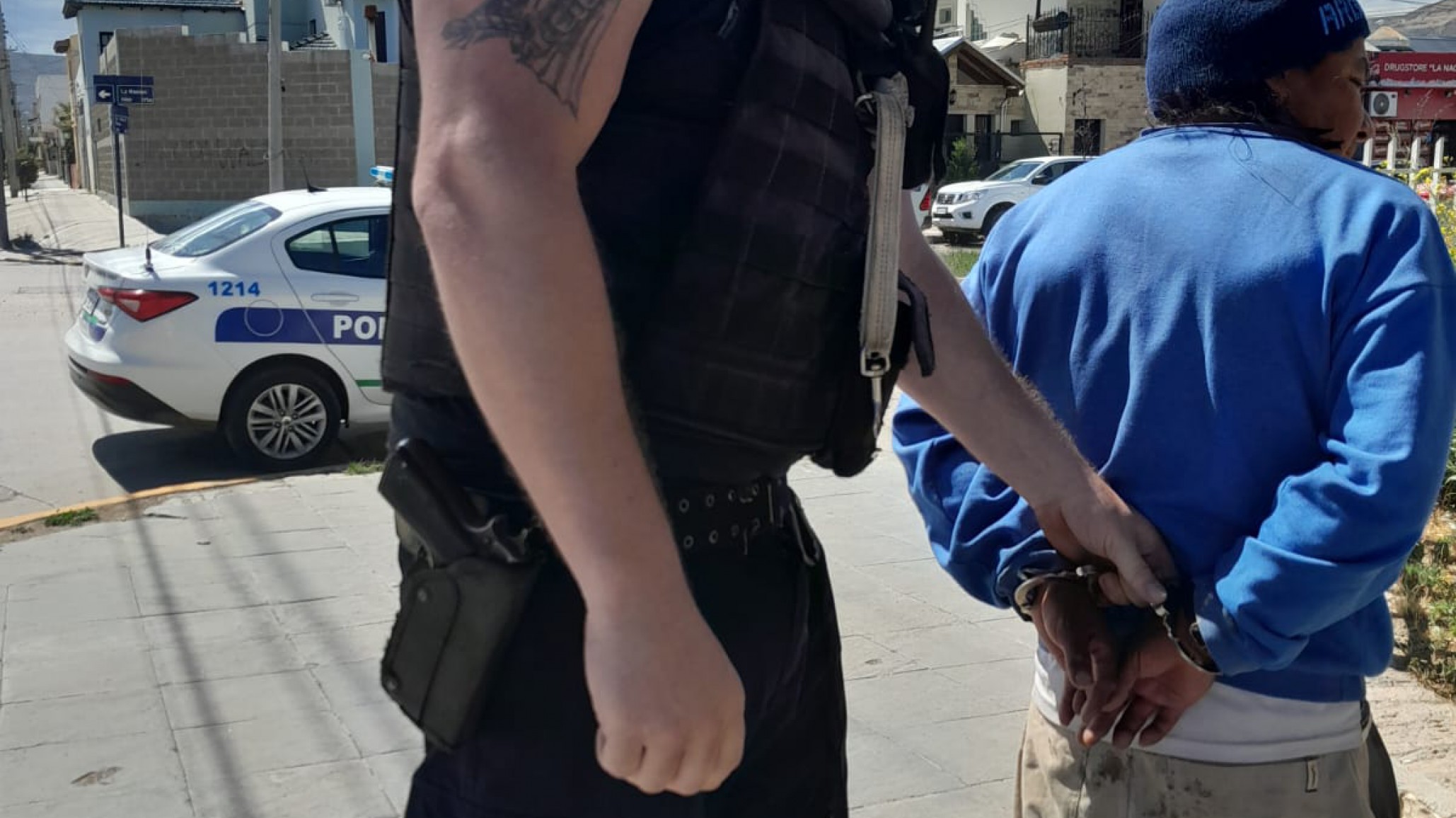 Detienen a un joven de 28 años en Av. Roca y La Nación