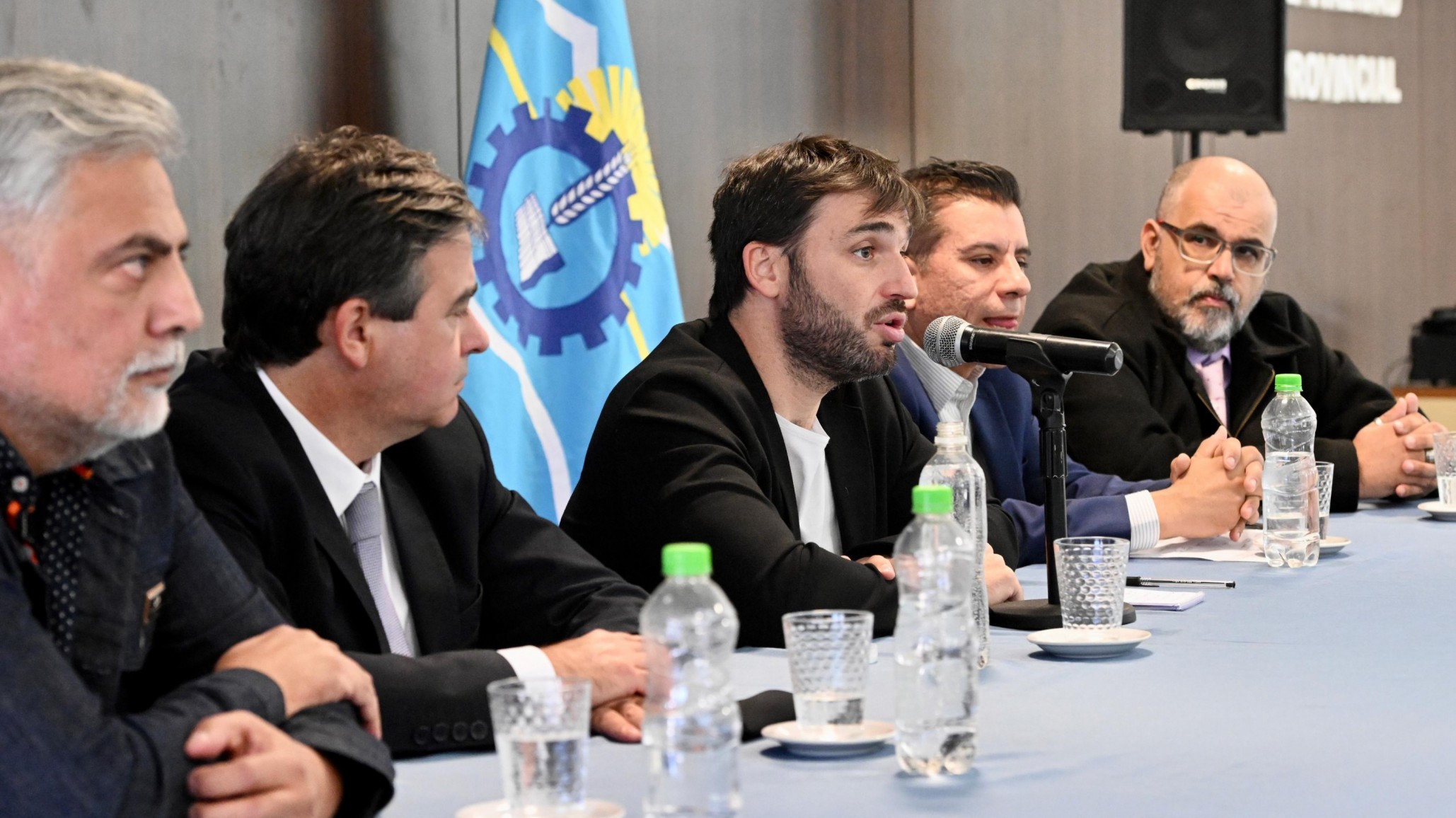 Torres anunció el pago del aguinaldo para el jueves