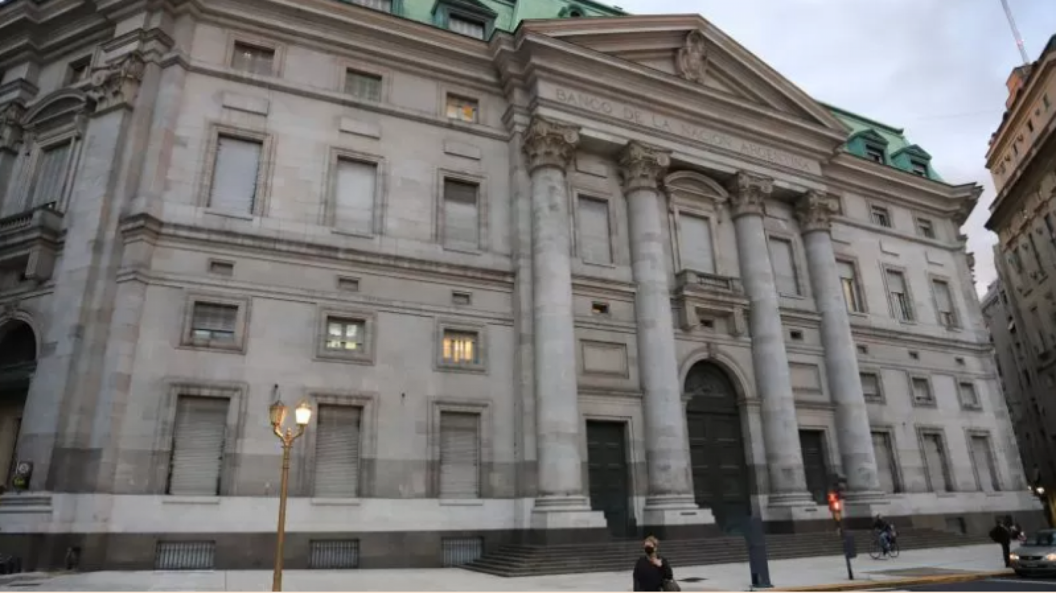 Milei designó nuevo titular del Banco Nación en medio de rumores sobre privatización