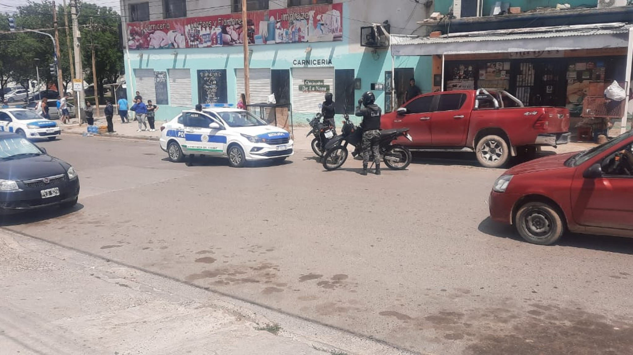 Adolescente de 18 años terminó apuñalado y detuvieron a un hombre "con el cuchillo en la mano"