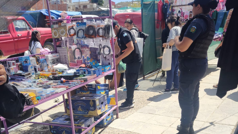 Menor de edad detenido por venta ilegal de pirotecnia en "La Saladita"