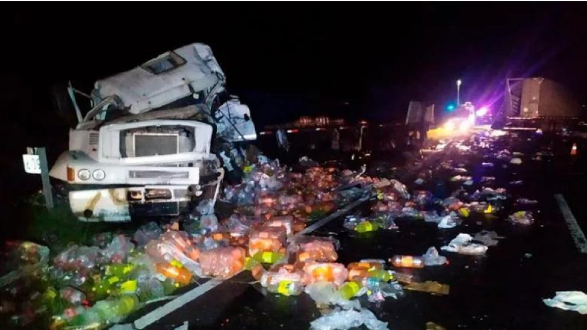 Tragedia fatal: Dos hombres fallecieron en un choque frontal de camiones