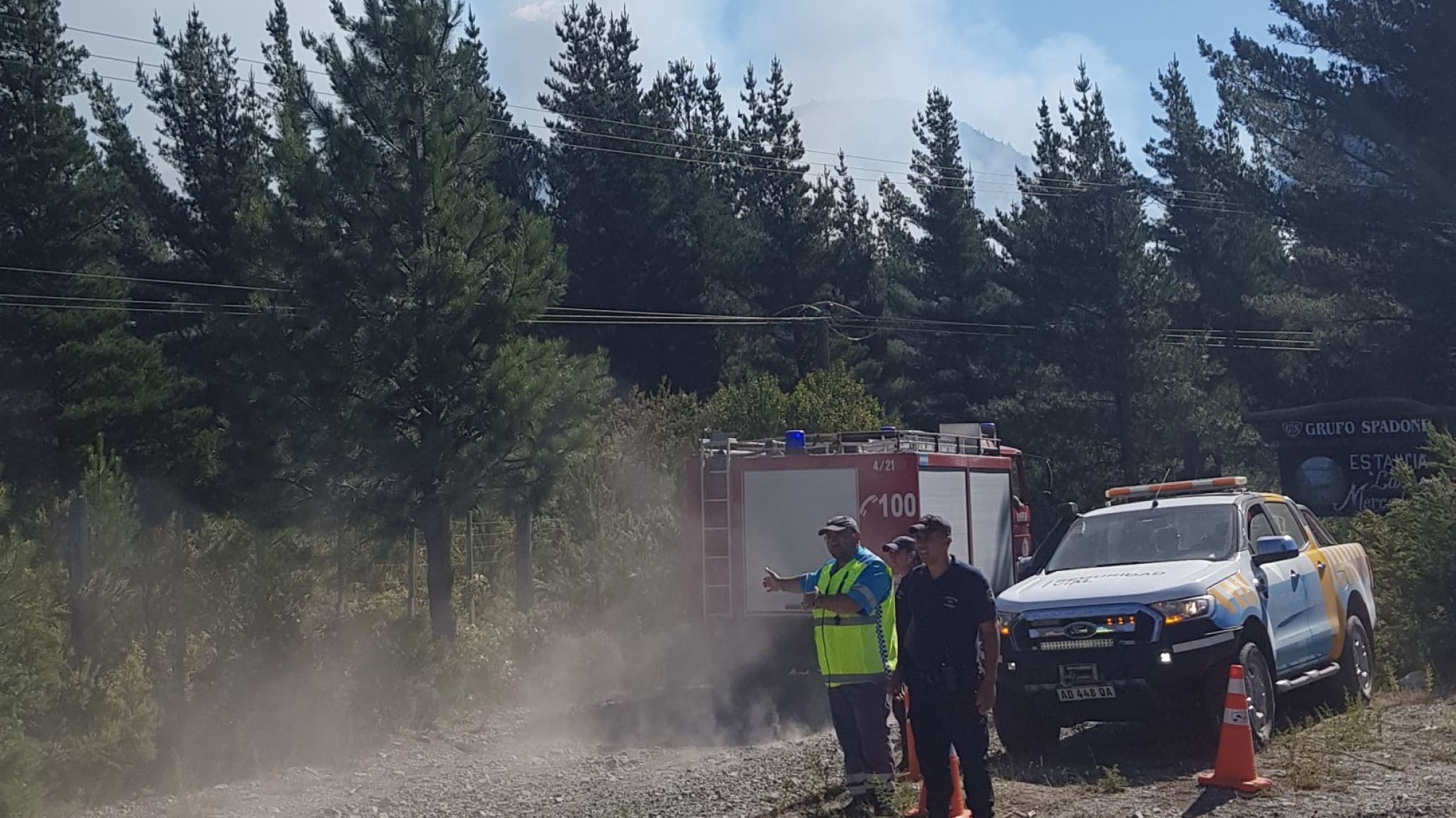 Incendio forestal en Epuyén: Un esfuerzo conjunto para apagar las llamas
