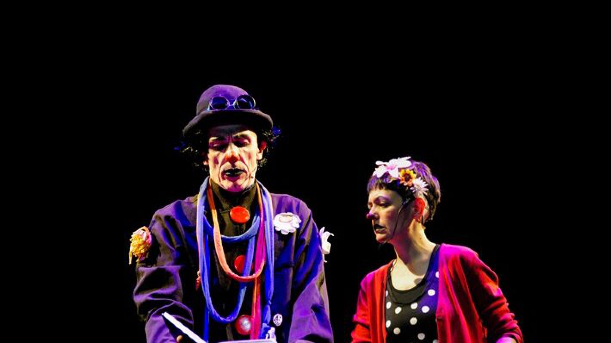 Trabajadores de la cultura de Comodoro y Rada Tilly se reúnen para hablar sobre el DNU ¿Cuándo y dónde?