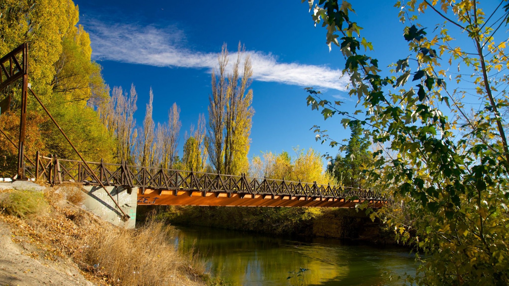 Gaiman: Un joven se cayó al río Chubut y lo salvaron de milagro
