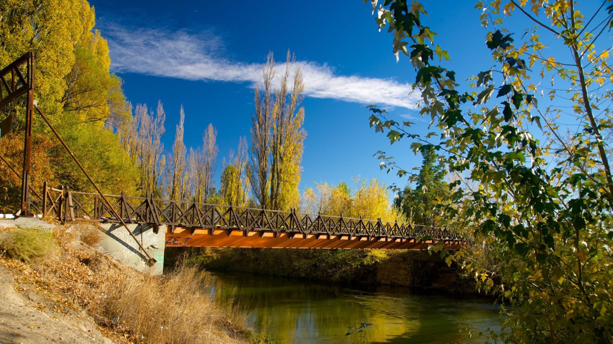 Gaiman: Un joven se cayó al río Chubut y lo salvaron de milagro
