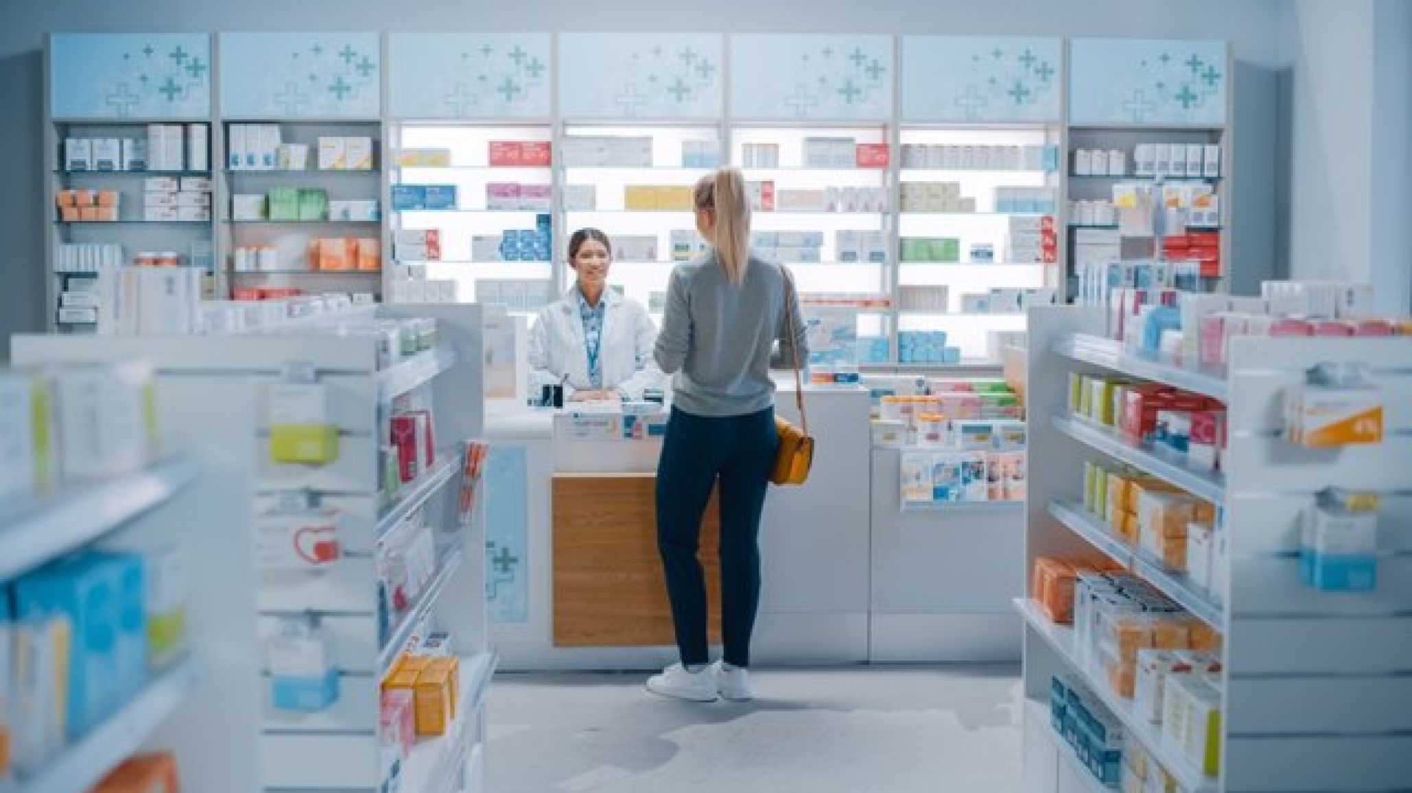 Preocupación del Colegio de Farmacéuticos por el DNU de Milei ¿en qué afecta al costo de los medicamentos?