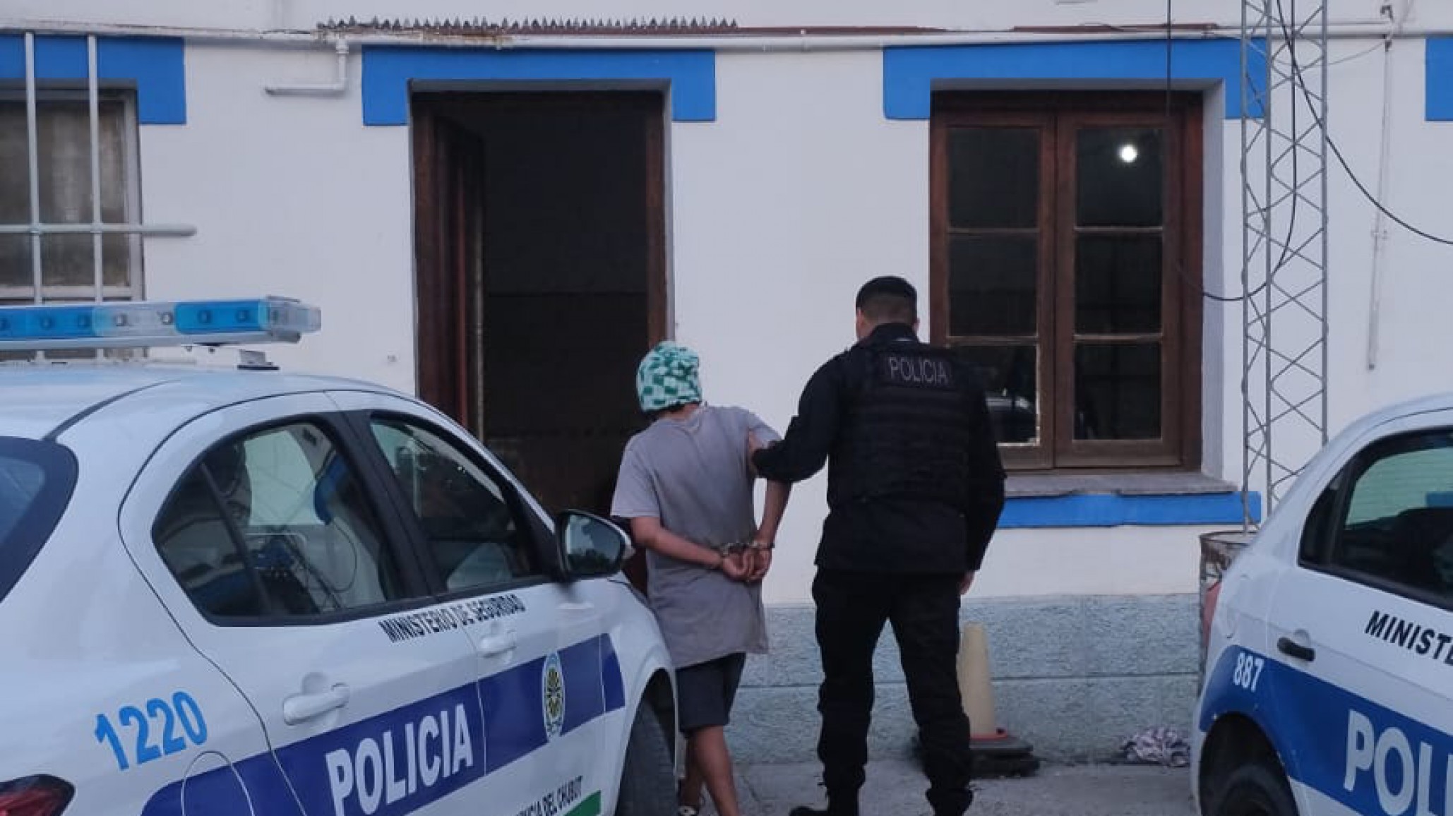 Intento de robo al monumento de Gral. Mosconi