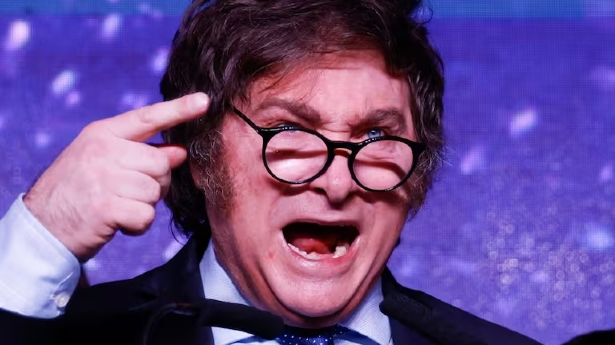 Insólito: Milei le respondió a una cuenta fake de twitter creyendo que se trataba de Kicillof