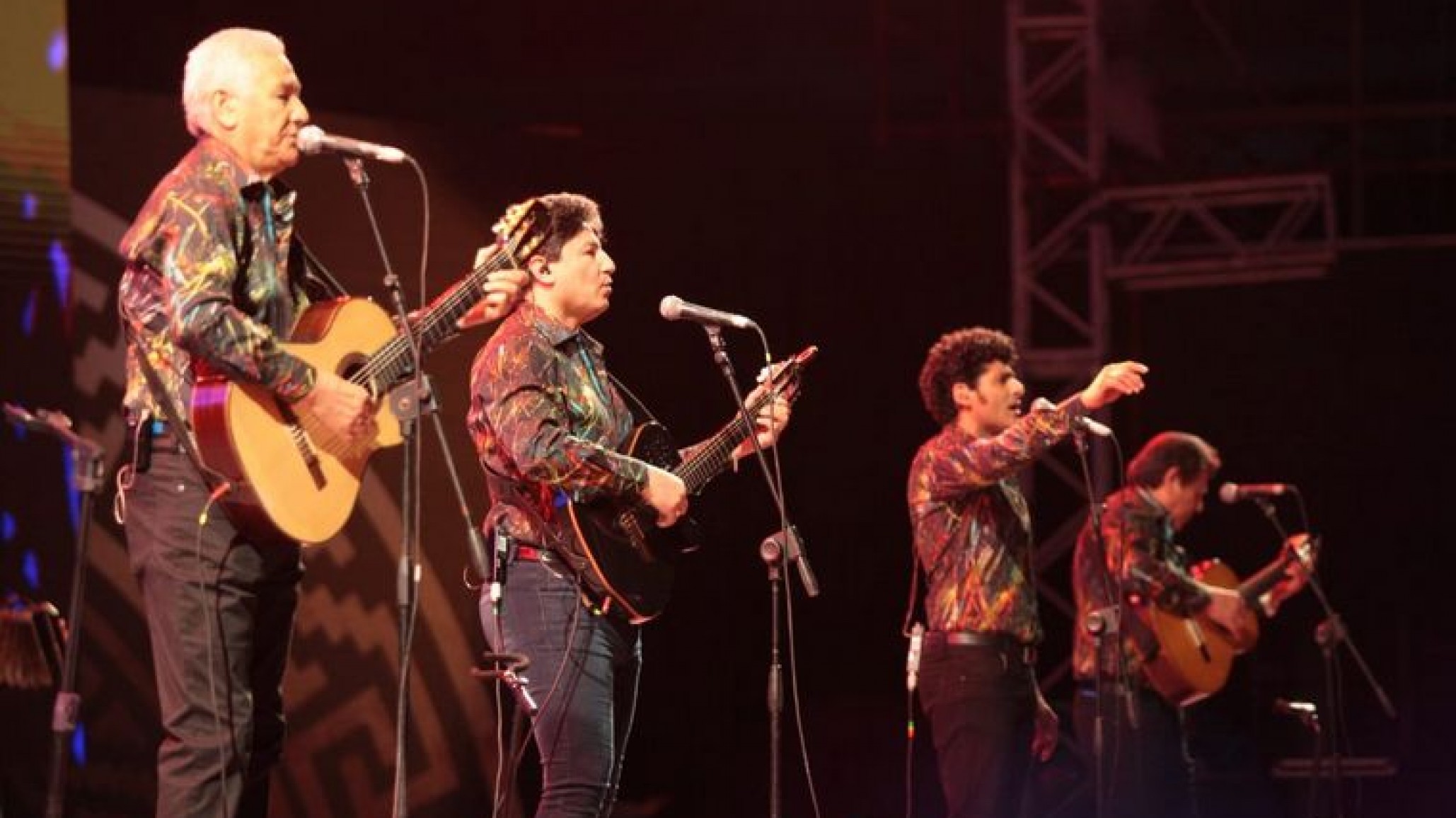 ¡Se dijo! Habló Peteco, Vilarruel y faltaban Los Carabajal...