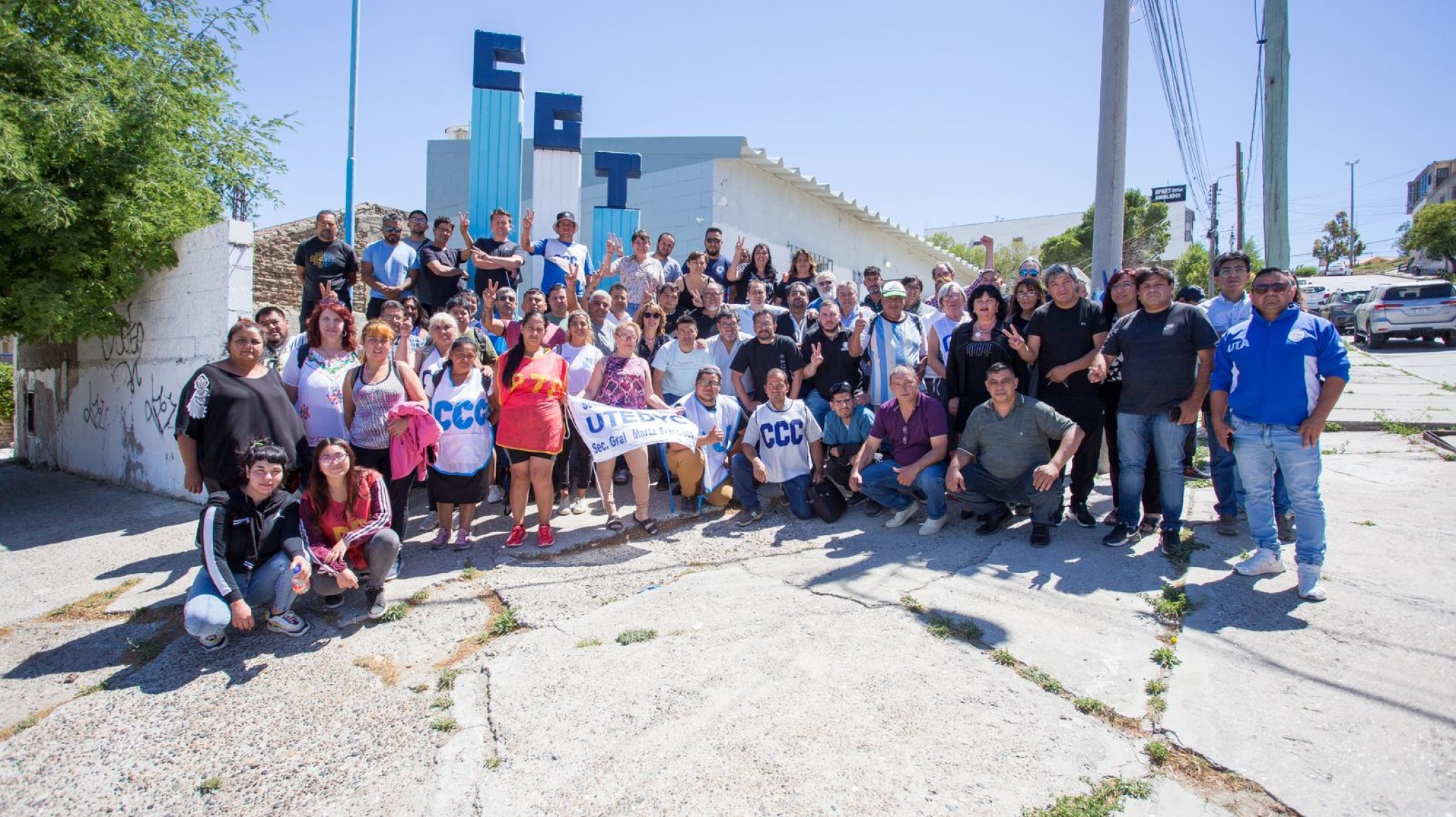 Comodoro Rivadavia se moviliza en el marco del Paro Nacional convocado por la CGT y las CTA