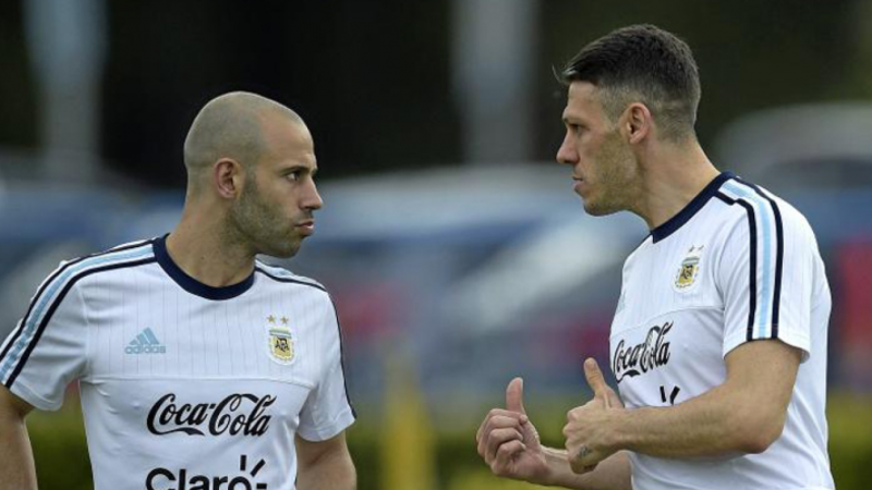 Tensión entre Demichelis y Mascherano por convocatoria de Echeverri a la Sub 23