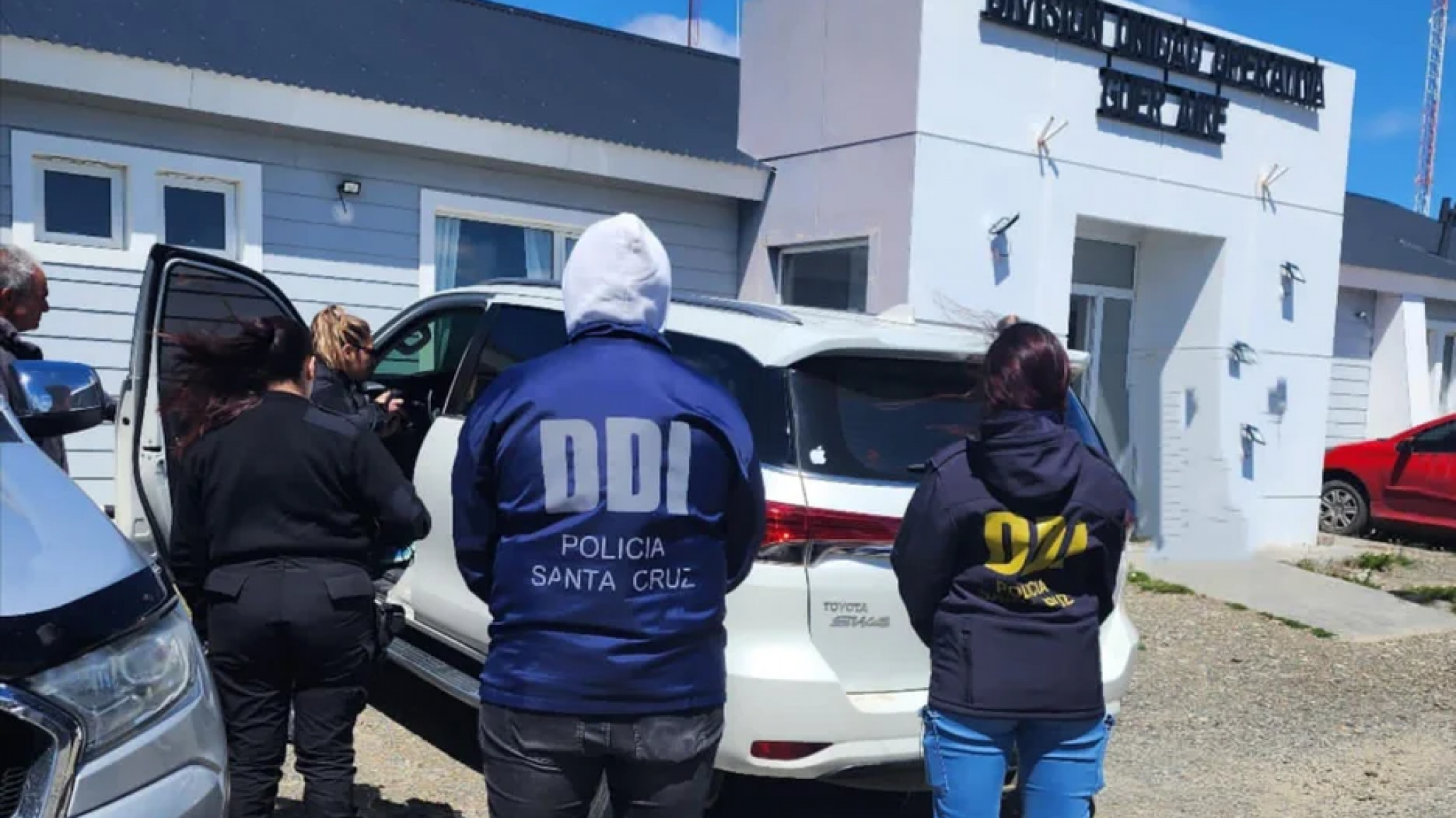 Turistas de Brasil intentaron estafar con billetes falsos un alojamiento en Patagonia