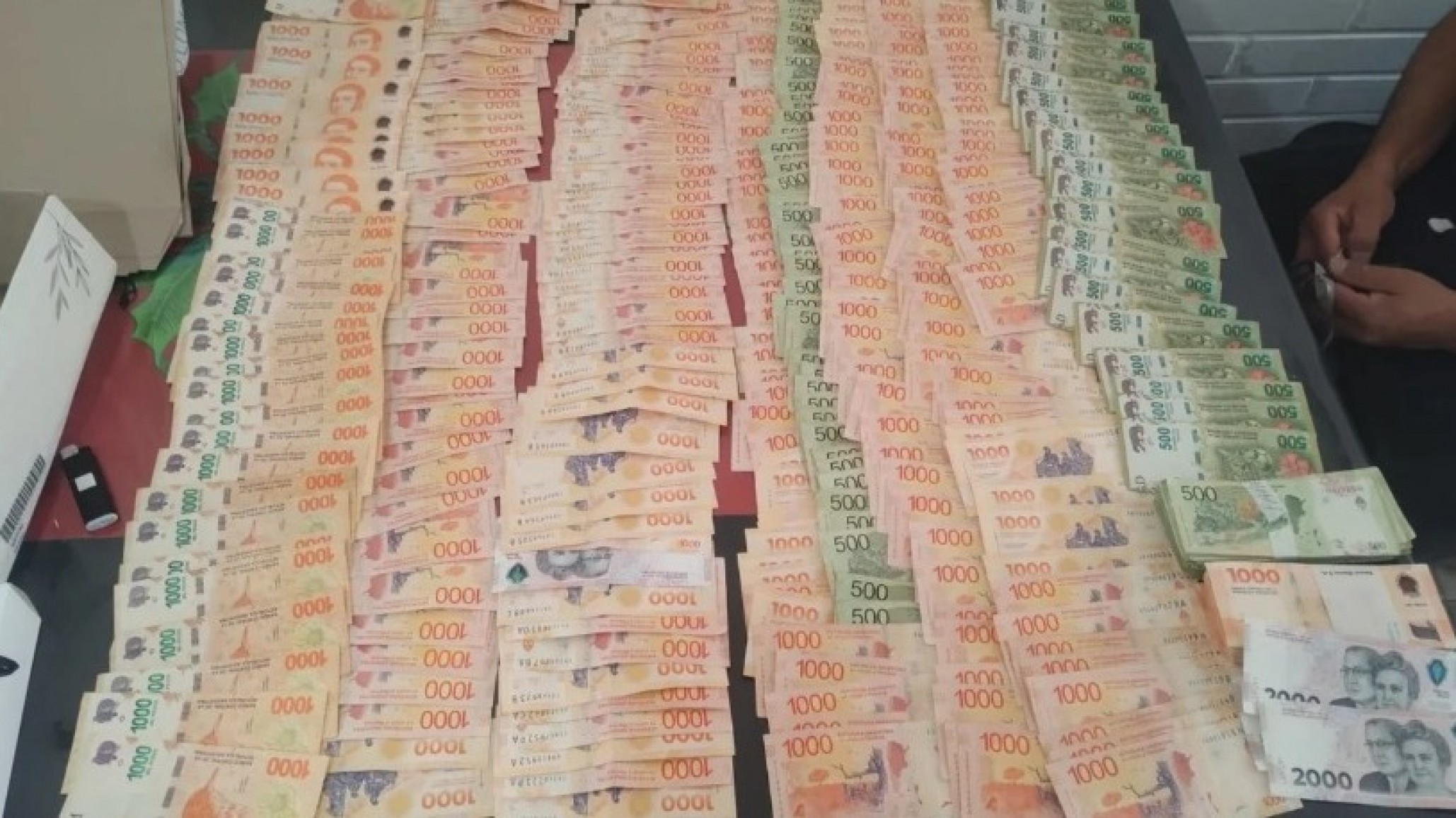 Golpe al Narcotráfico: Así trabajaban en 4 puntos de venta de cocaína