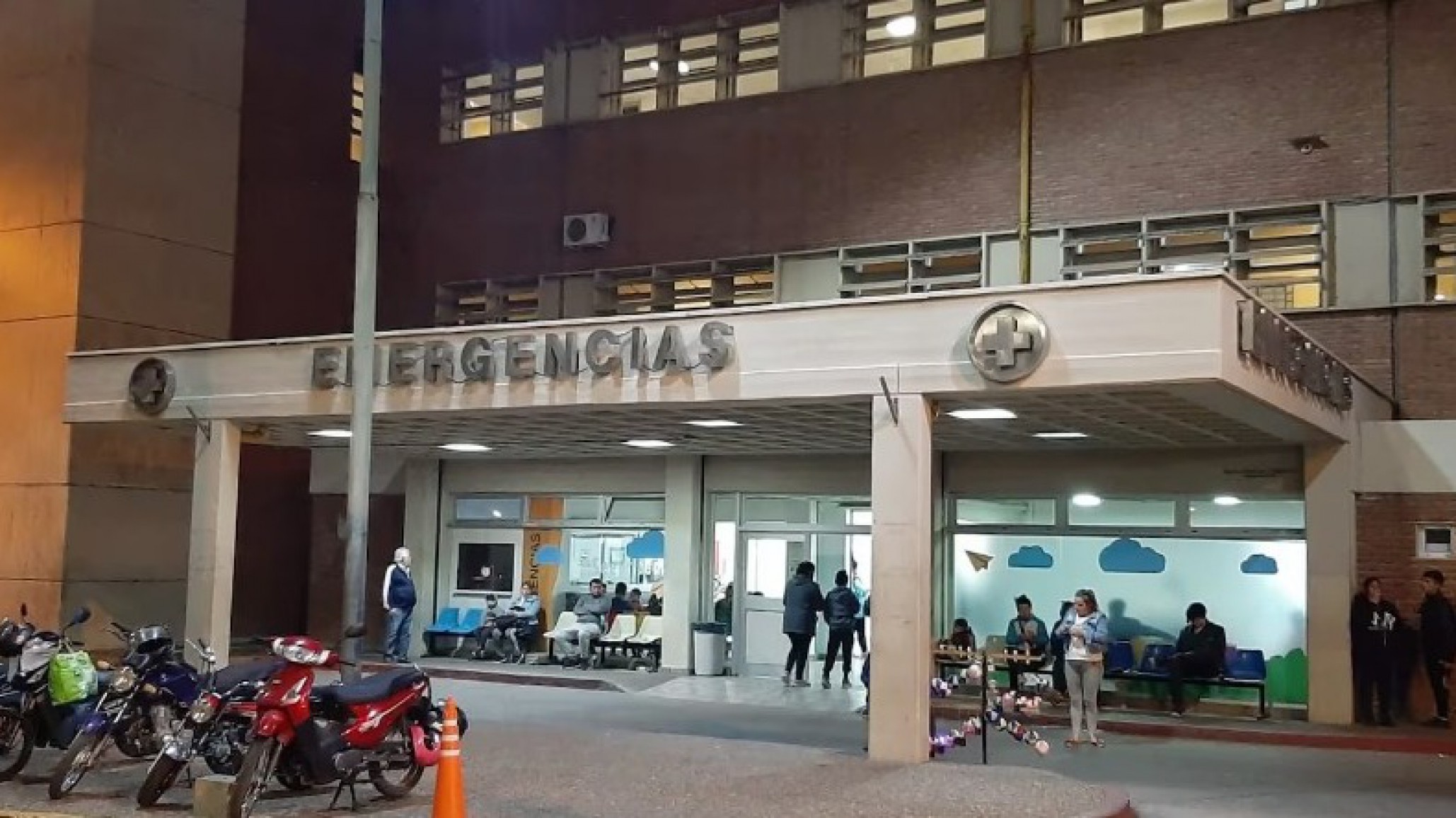 Niño de 2 años se ahogó en pileta, lo rescató su hermano de 10 años y está grave