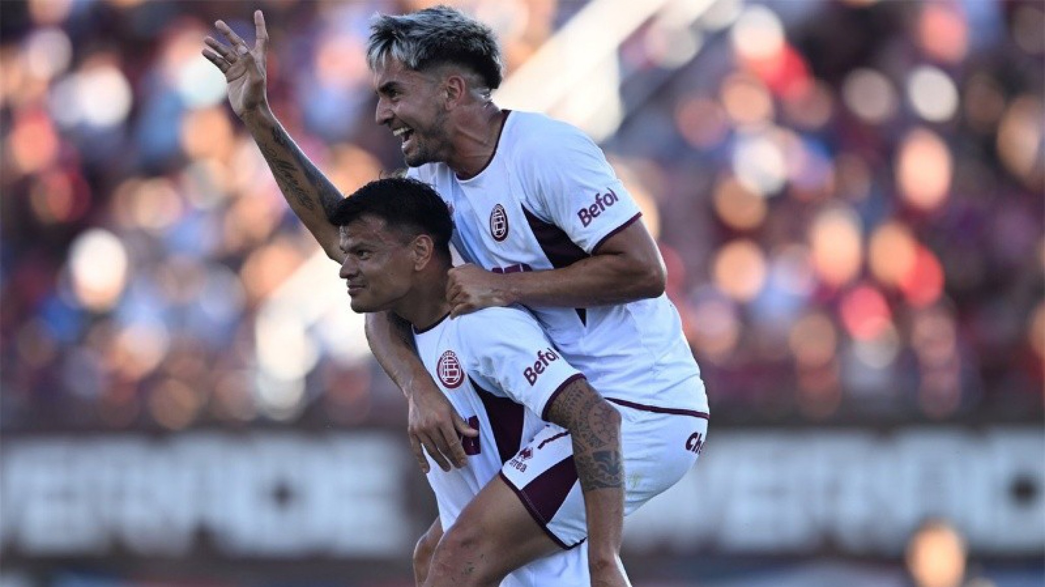Lanús impuso su jerarquía con una gran victoria ante San Lorenzo