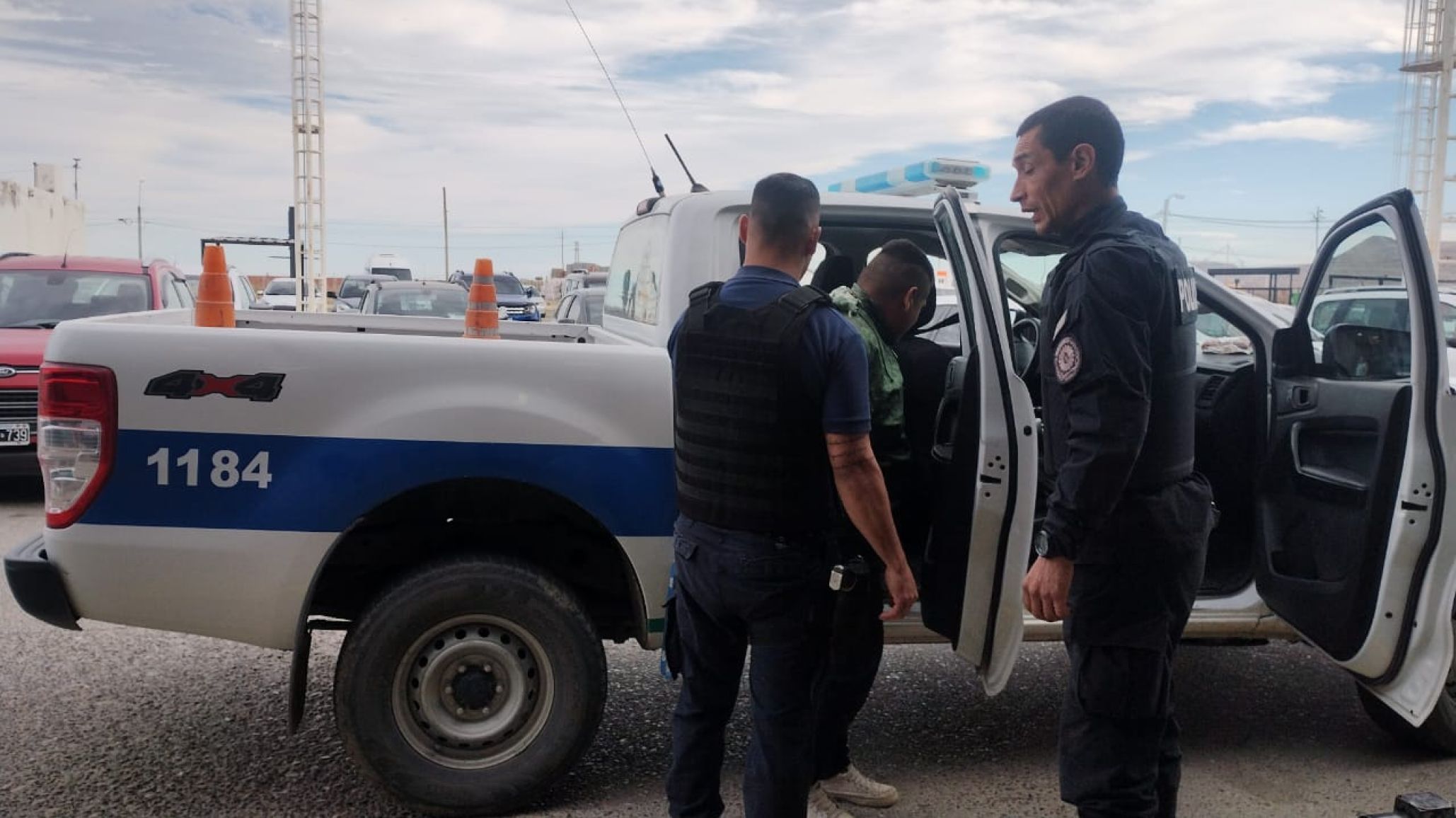 ¡Se quiso llevar el asado! Detuvieron a un hombre por robar en un supermercado