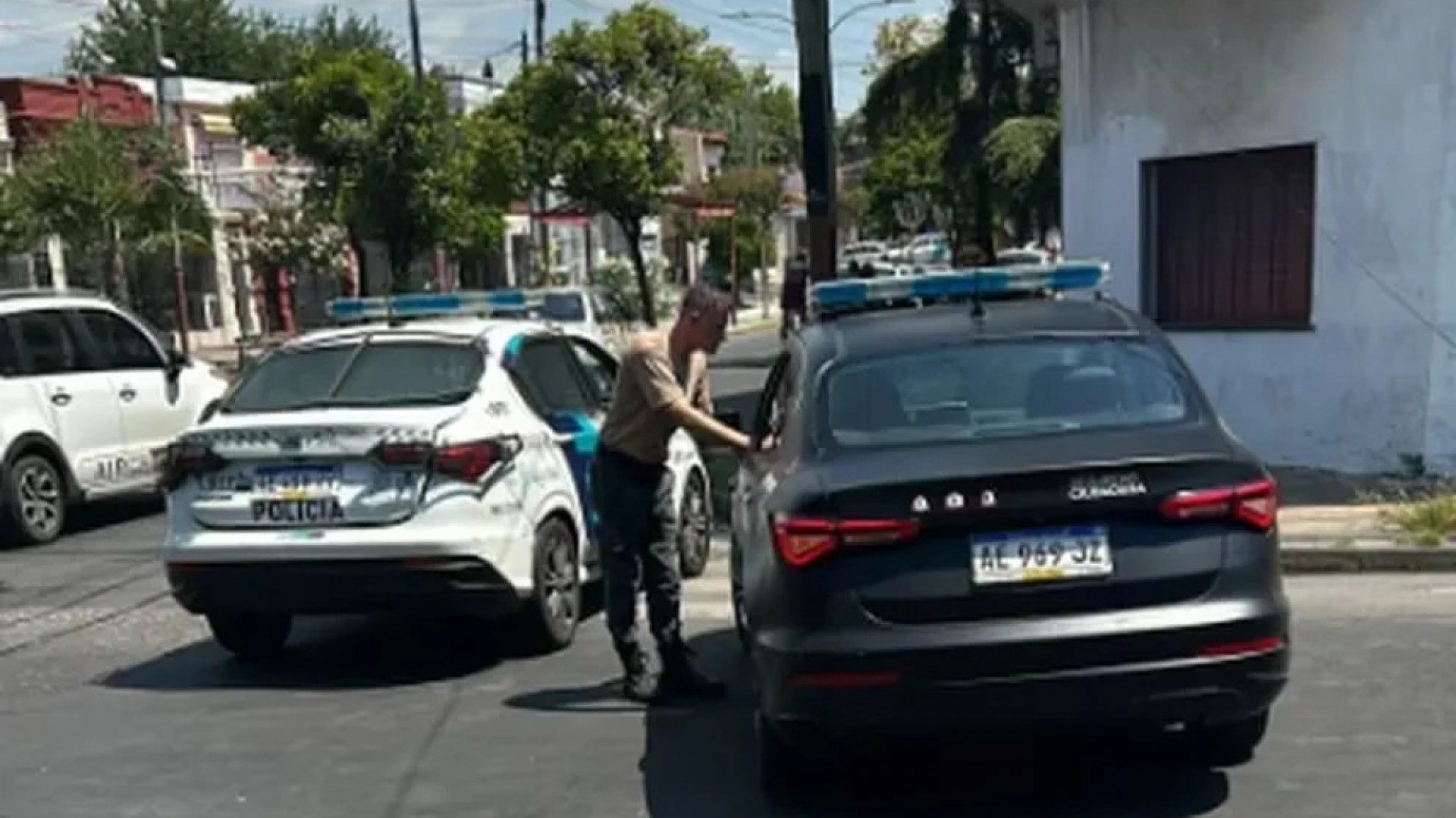 Un hombre que se había atrincherado en su casa es hallado sin vida