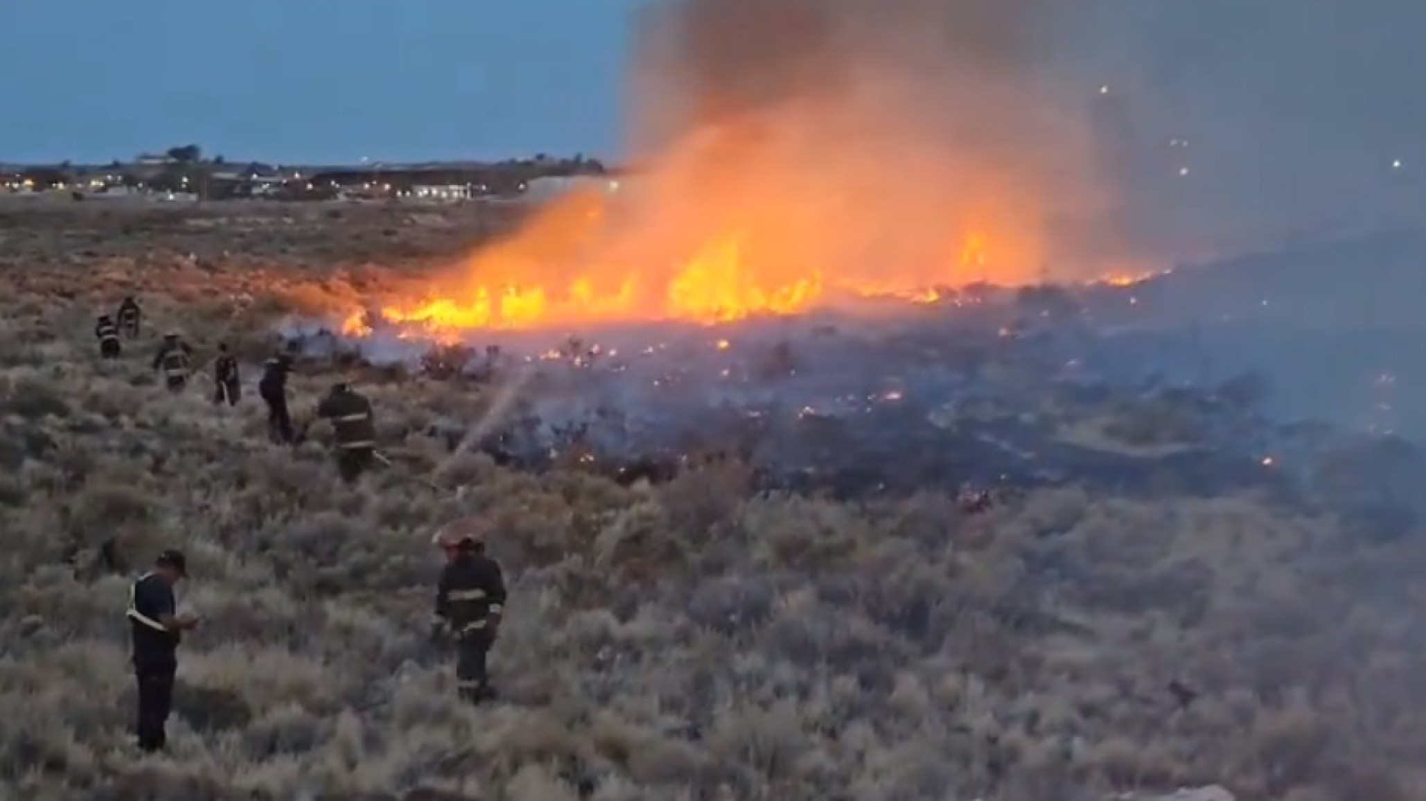 Alertan sobre un incendio en Camino Mario Morejón